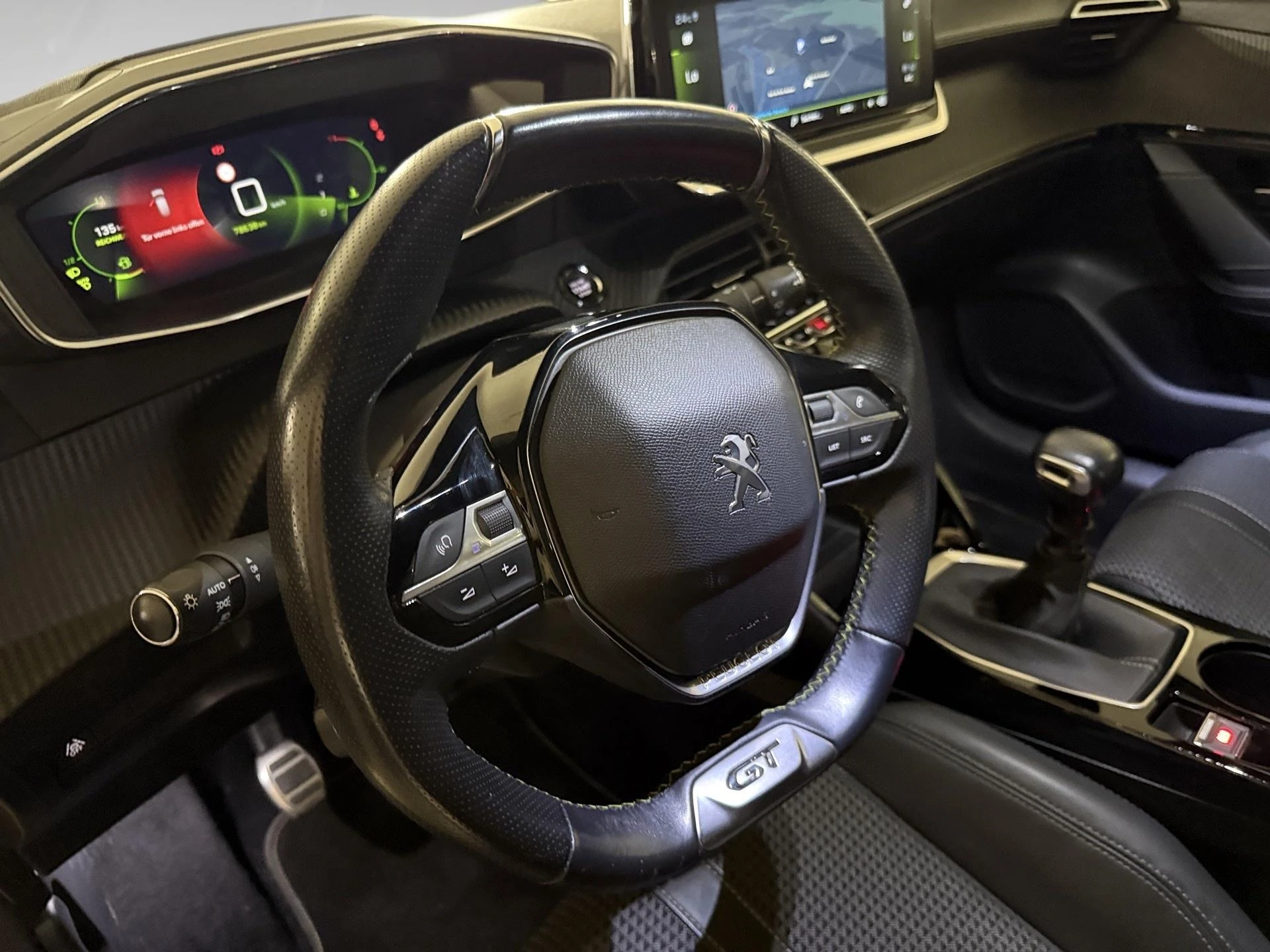 Peugeot-208-image-7