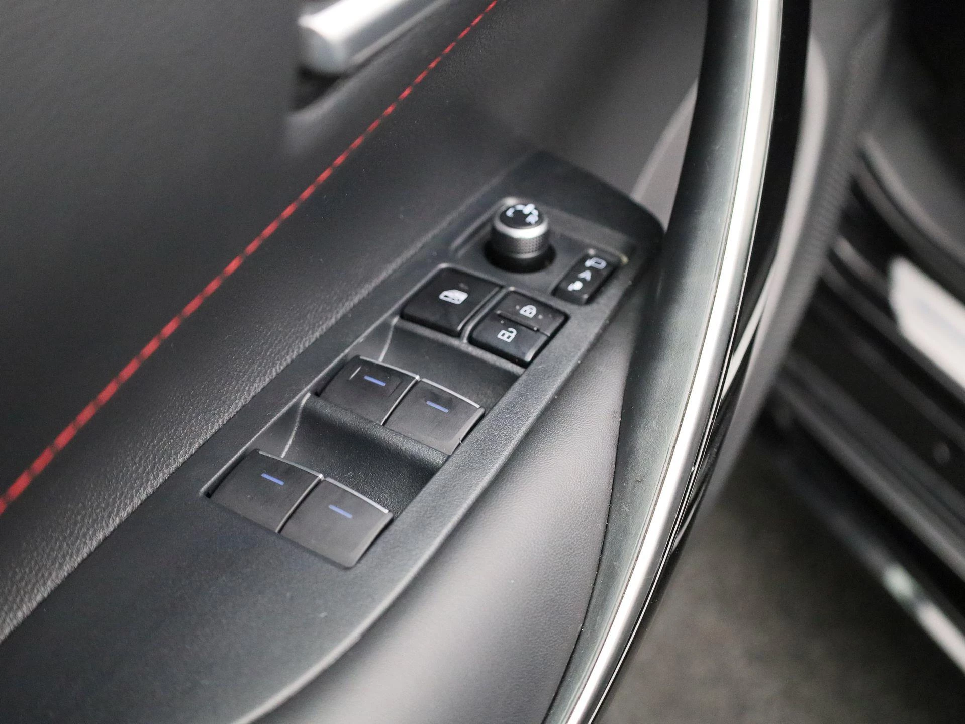 Toyota-Corolla Touring Sports-image-31