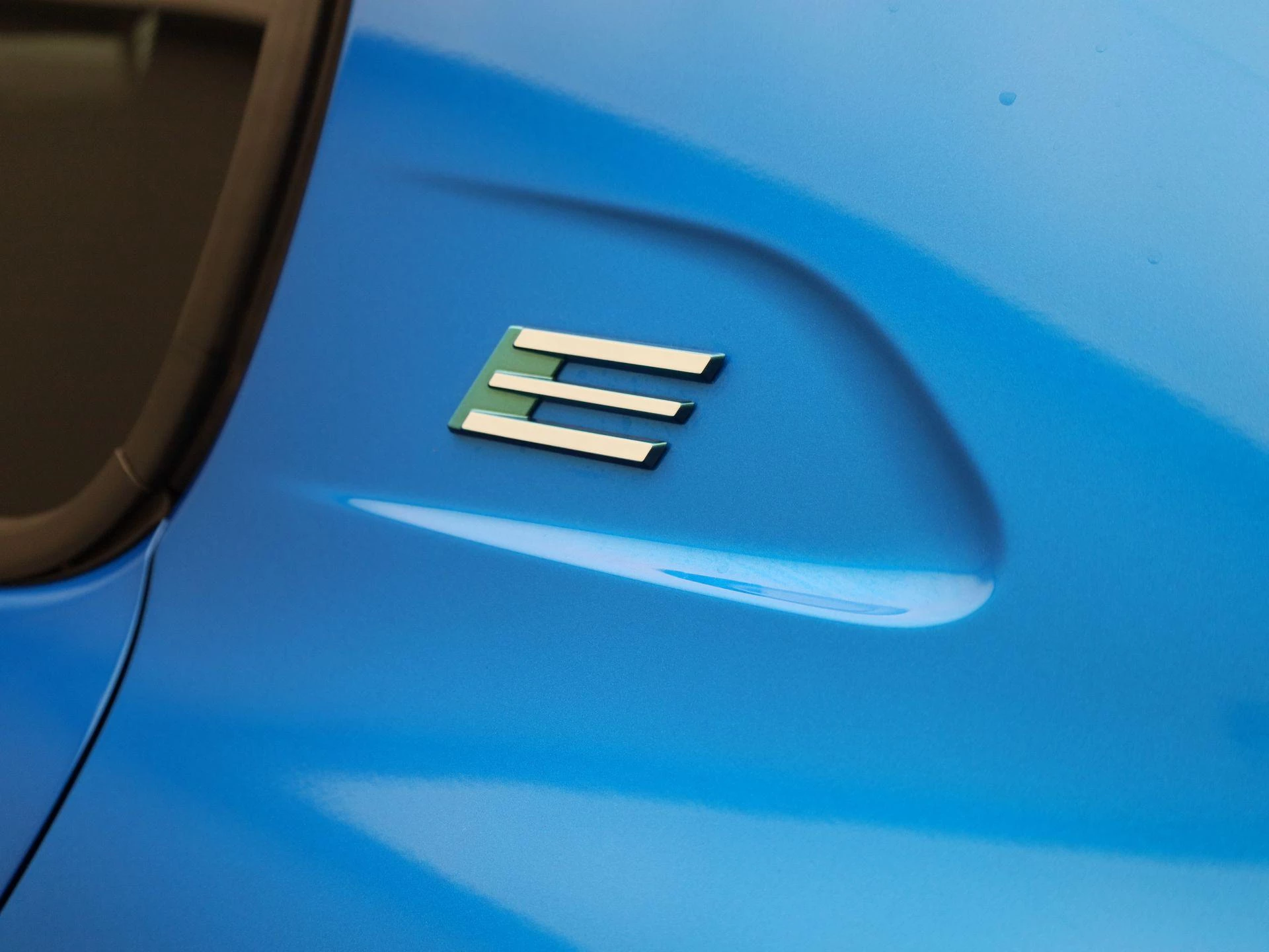 Peugeot-e-208-image-13