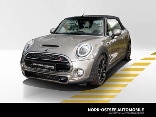 MINI Cooper S Cabrio LEDER NAVI PDC CHILI SITZHZG Chili
