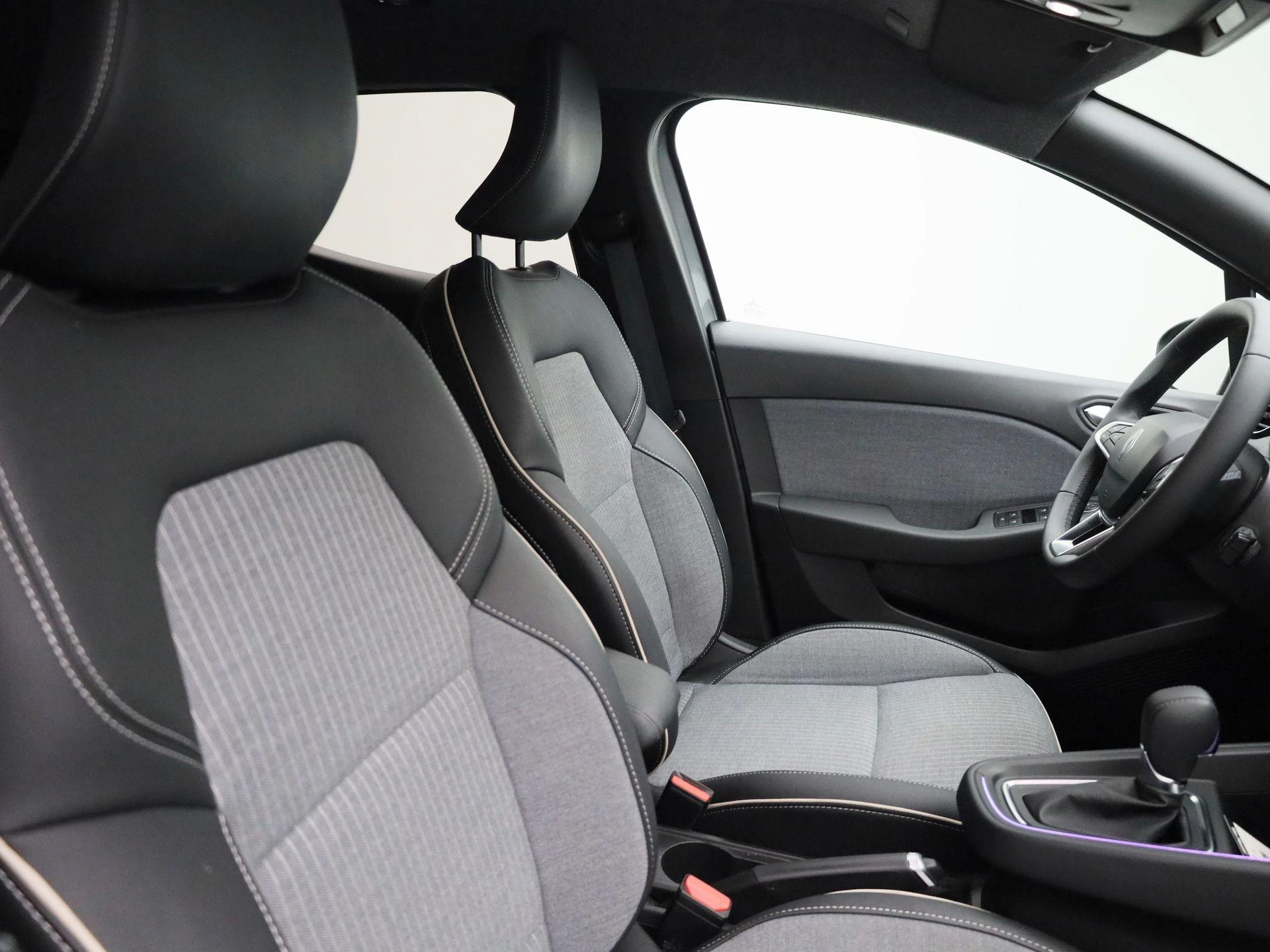 Renault-Clio-image-33