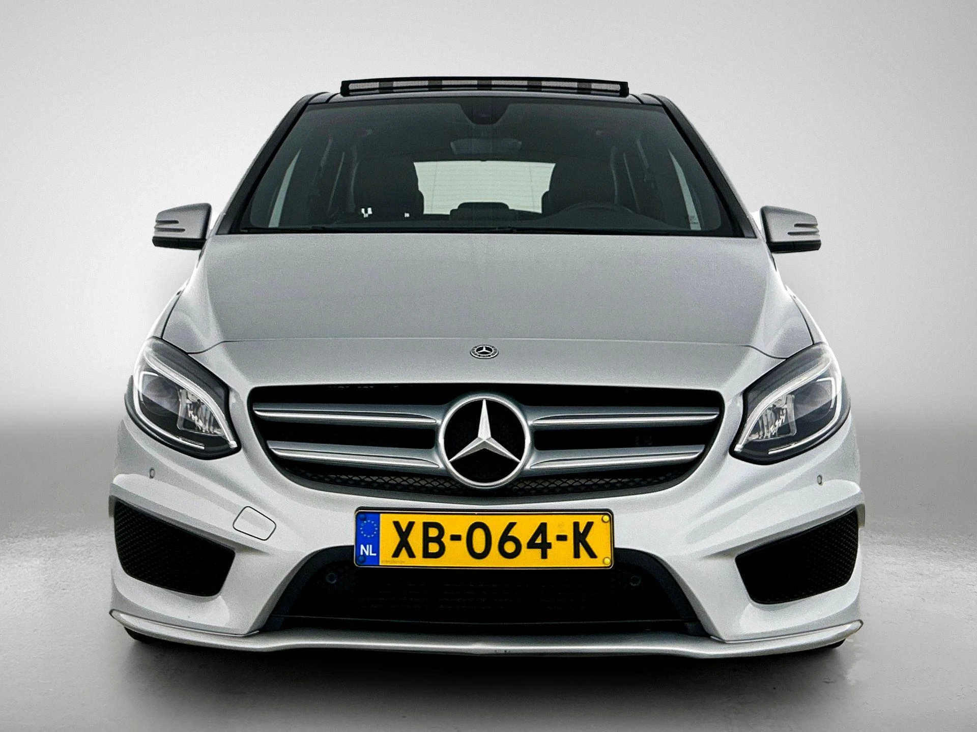 Mercedes-Benz-B-Klasse-image-5
