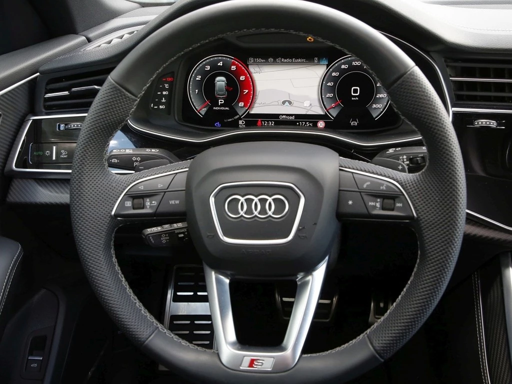 Audi-SQ8-image-16