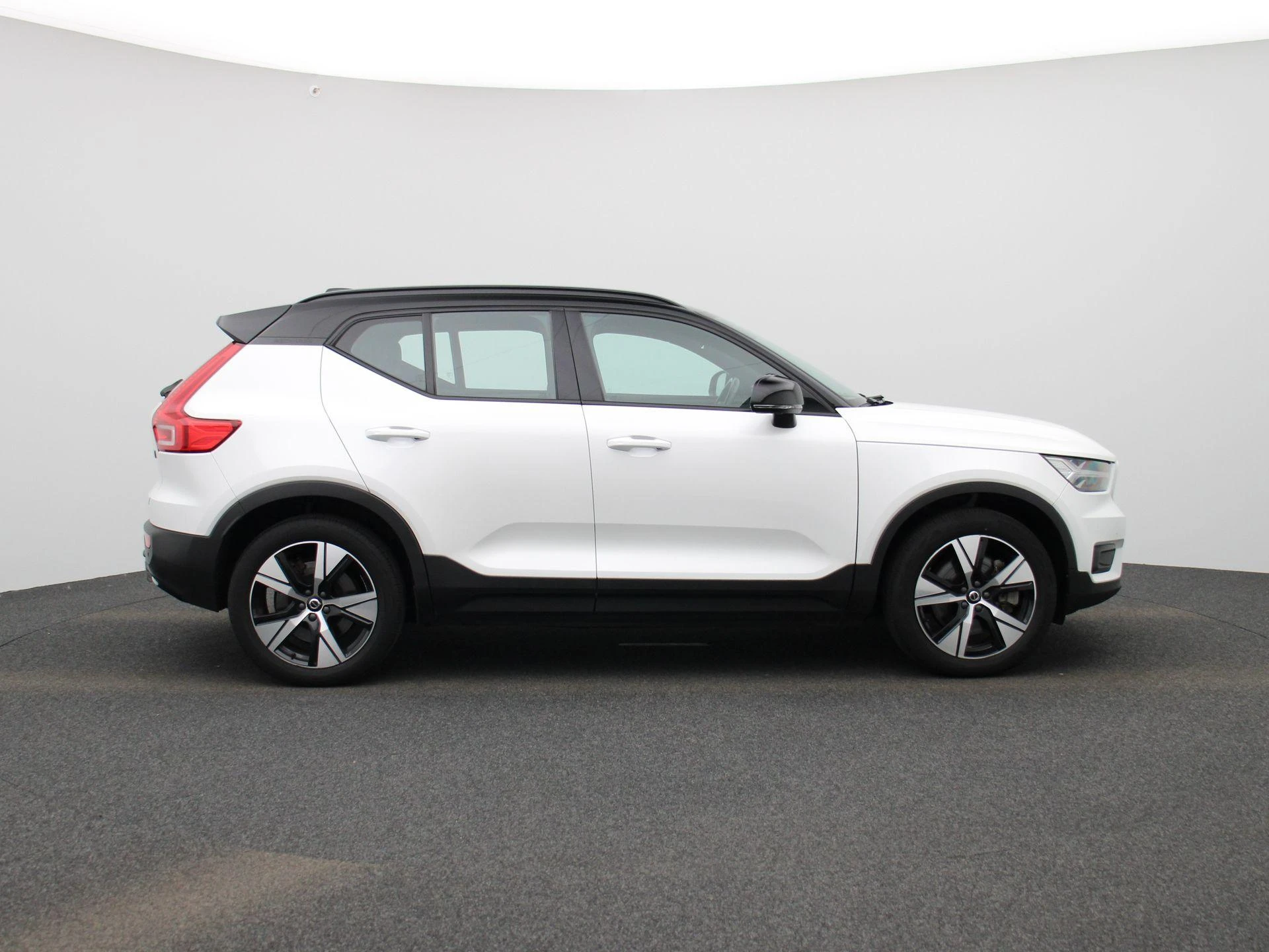 Volvo-XC40-image-6