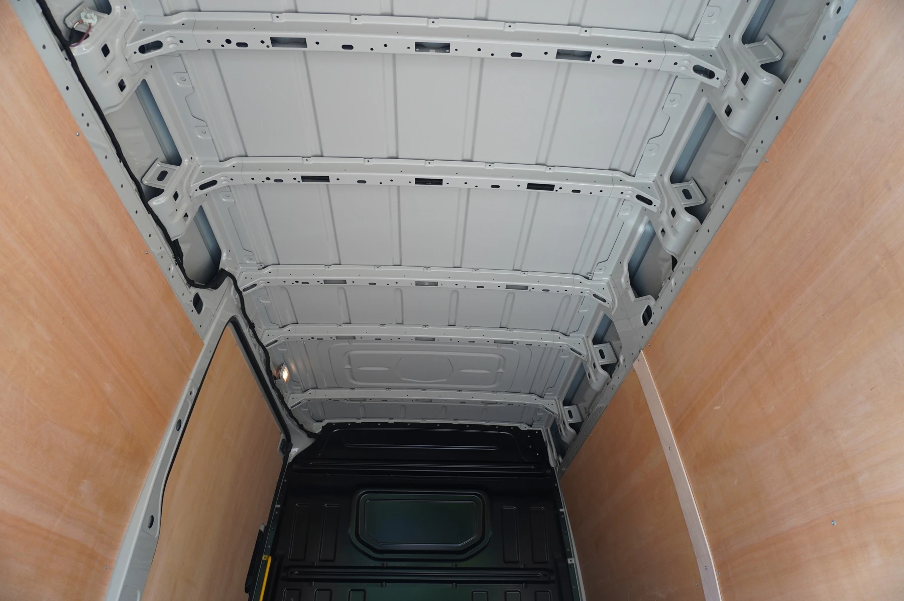 Volkswagen-Crafter-image-34