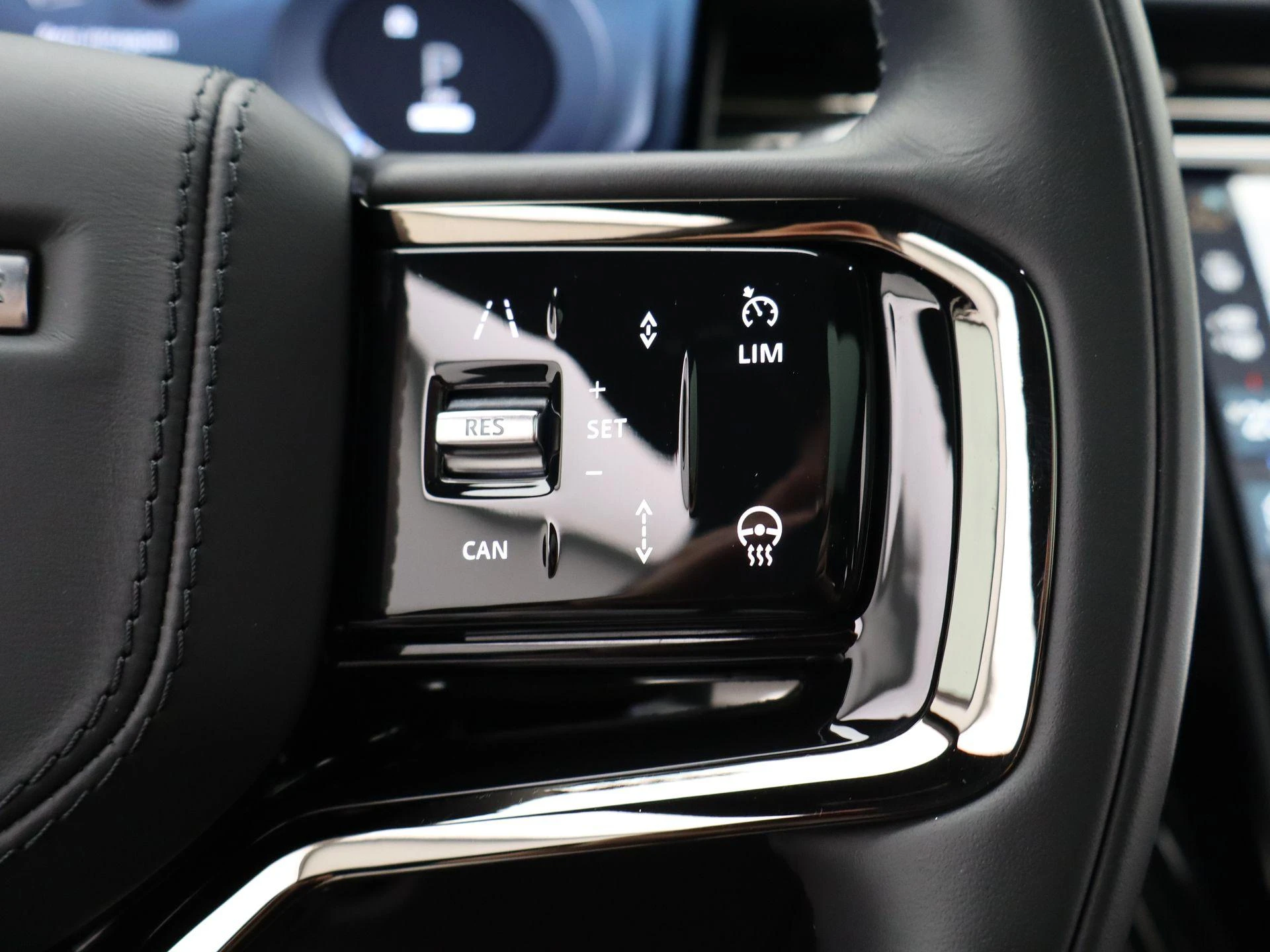 Land Rover-Range Rover Sport-image-29