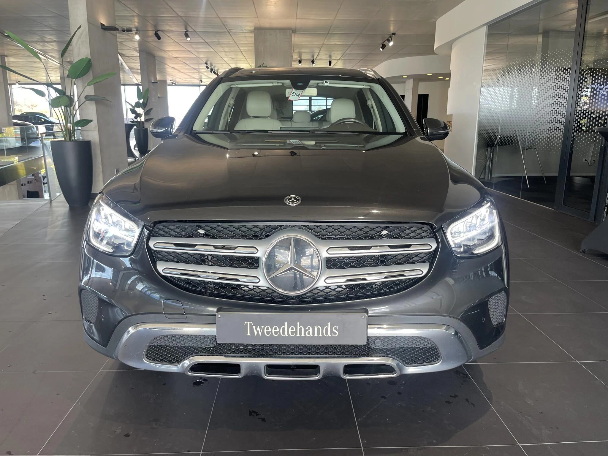 Mercedes-Benz-GLC-image-1