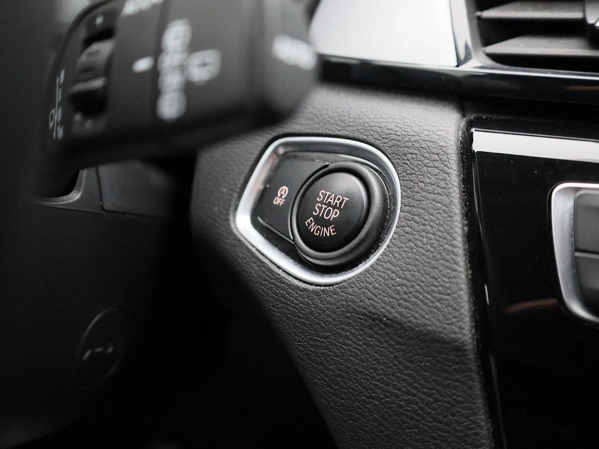 BMW X1 sDrive16d (85 kW)