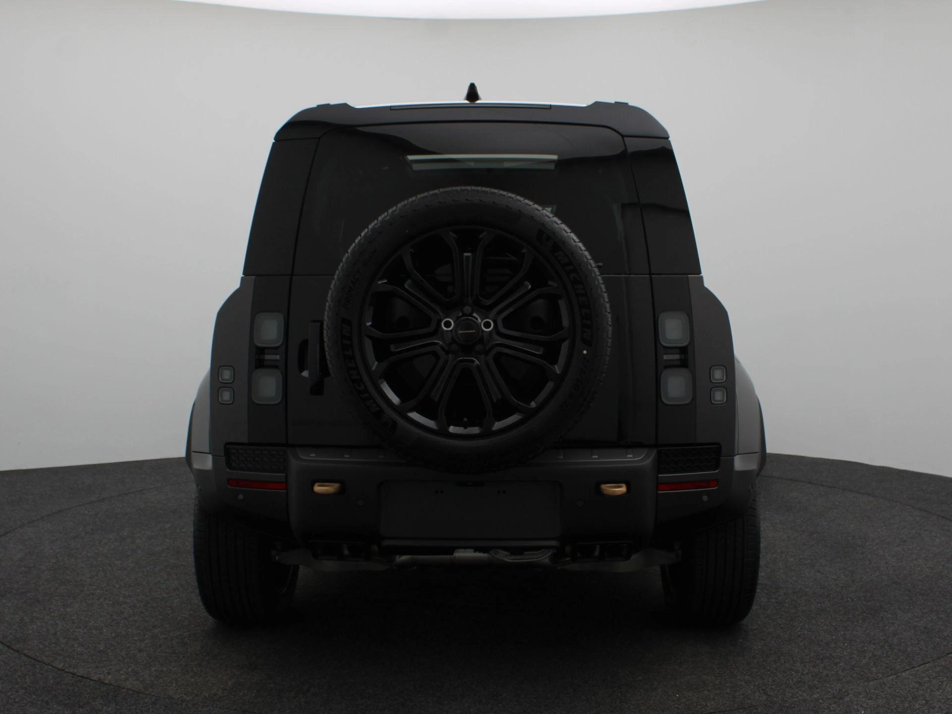 Land Rover Defender 110 4.4 P635 110 Octa