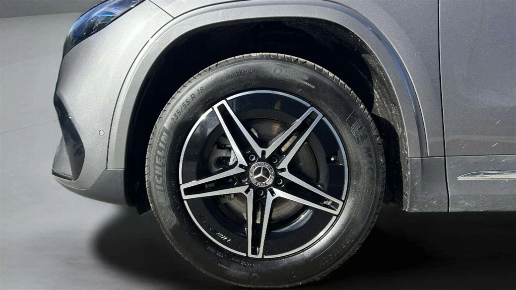 Mercedes-Benz-EQA-image-8