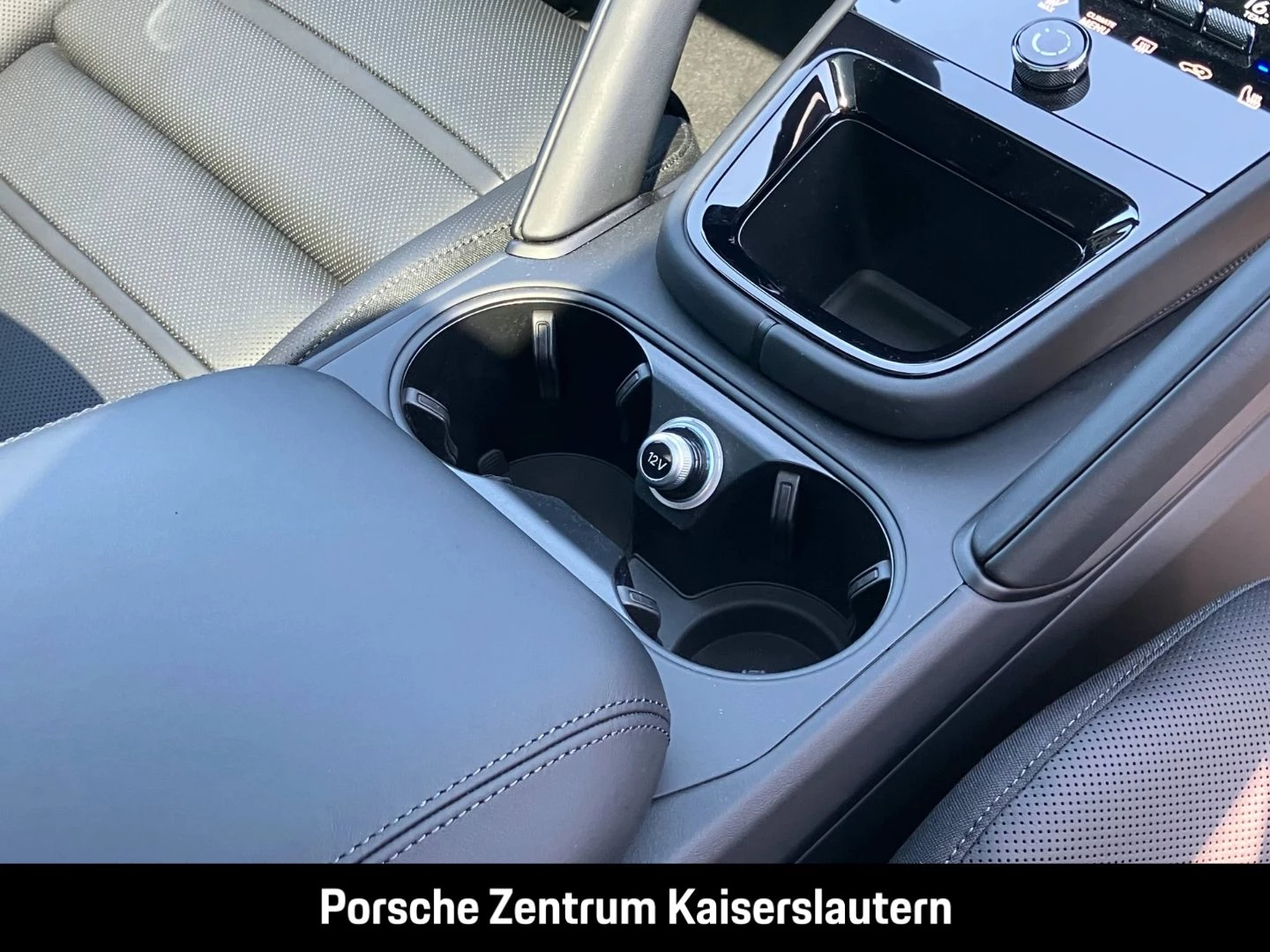 Porsche-Cayenne-image-38