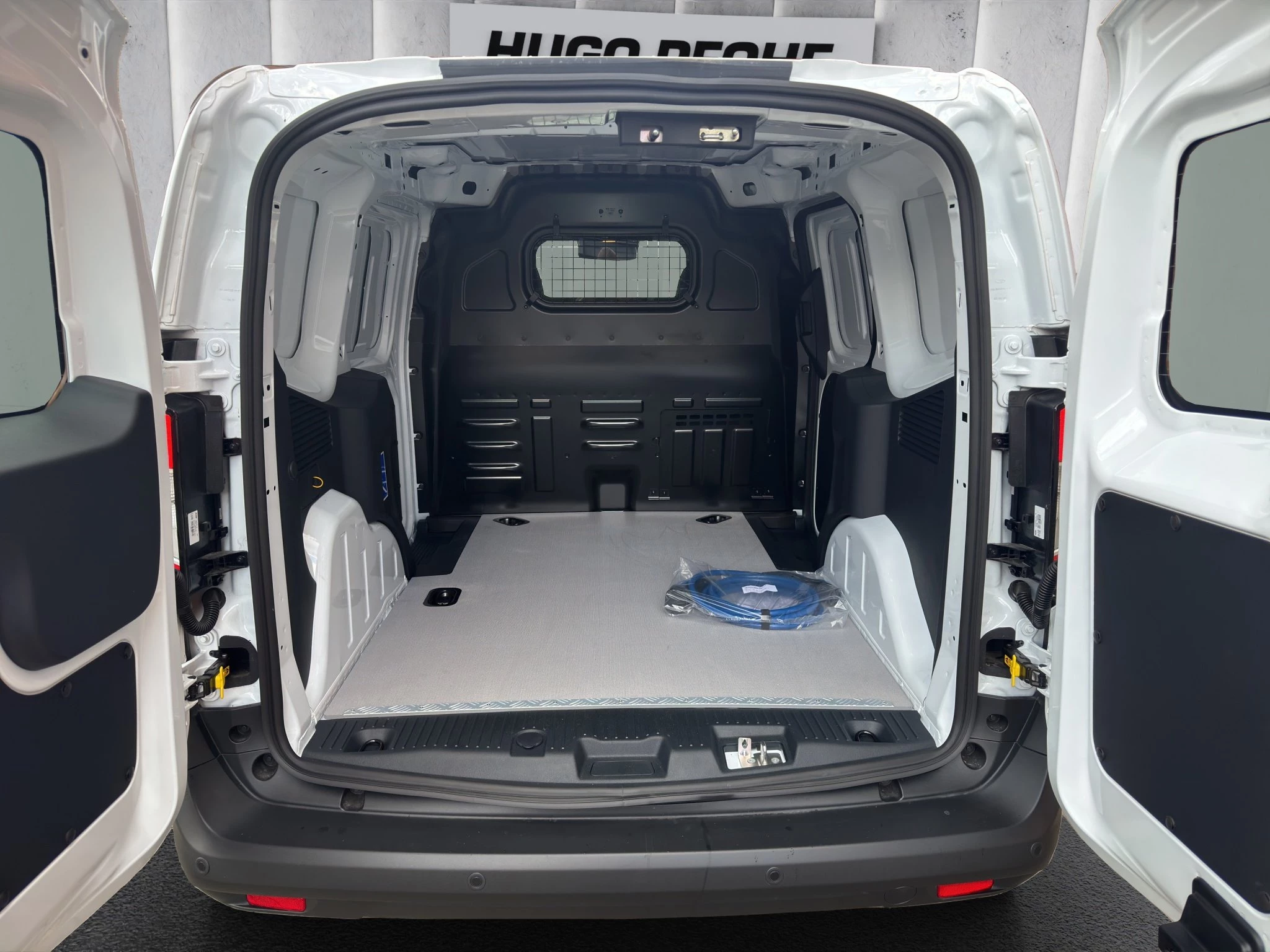 Ford Transit Courier Trend Elektro 100 kW RFK SHZ PDC