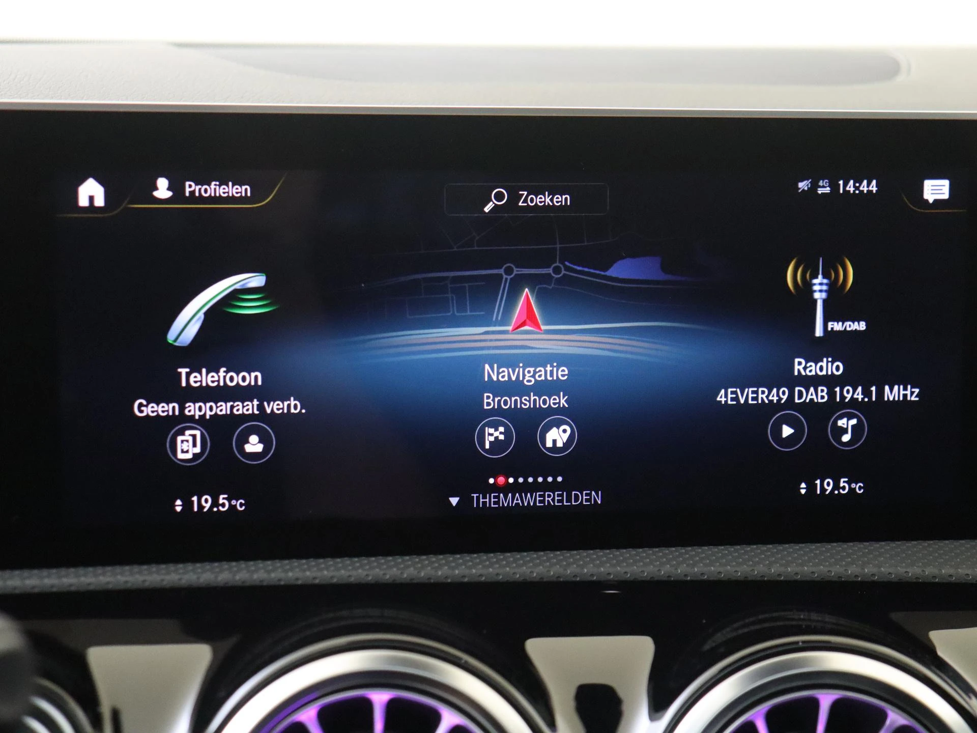 Mercedes-Benz-A-Klasse-image-15