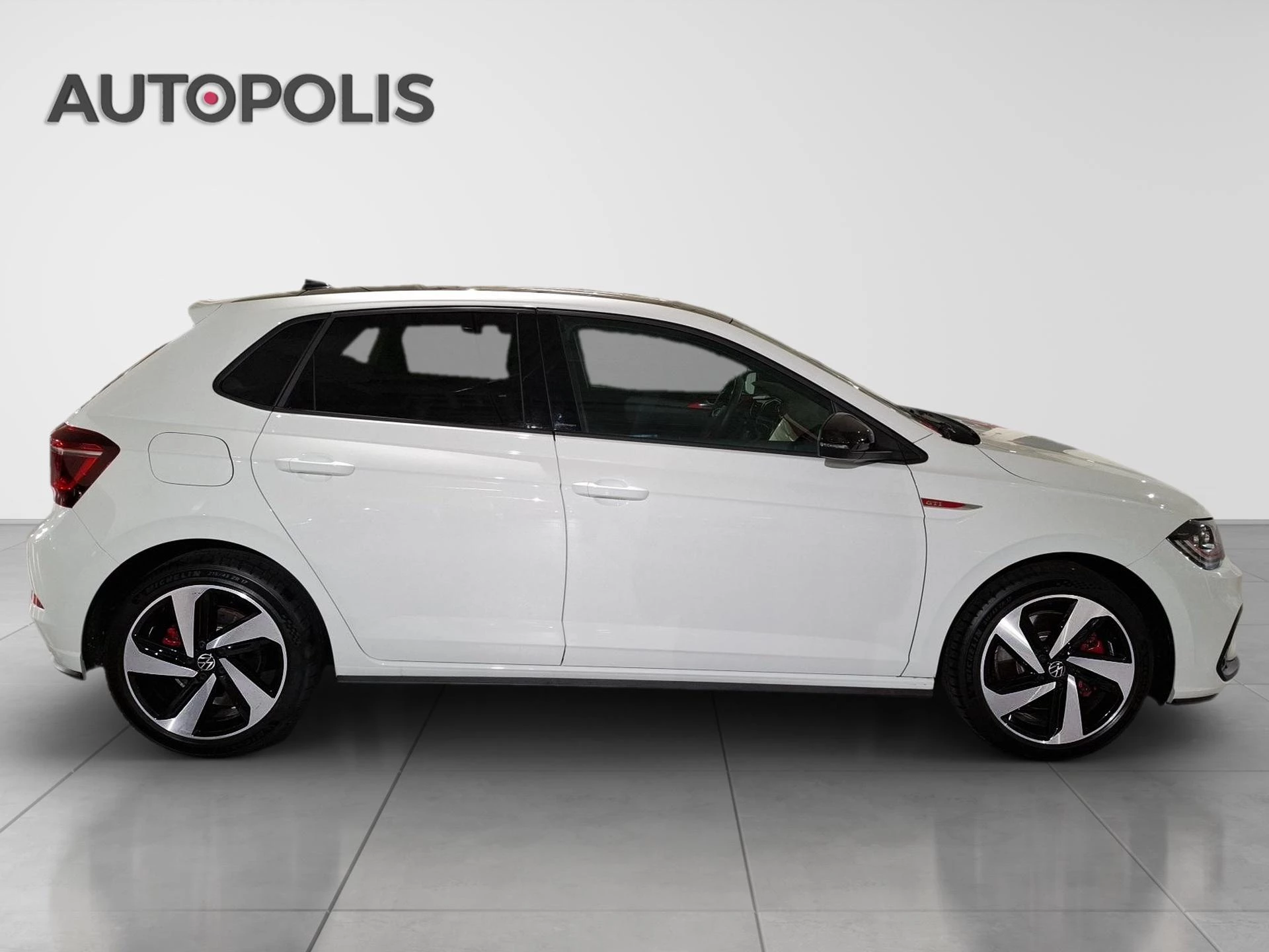 Volkswagen-Polo-image-17