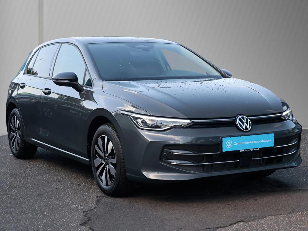Volkswagen Golf VIII 1.5 eTSI DSG Goal AHK/Navi/RFK