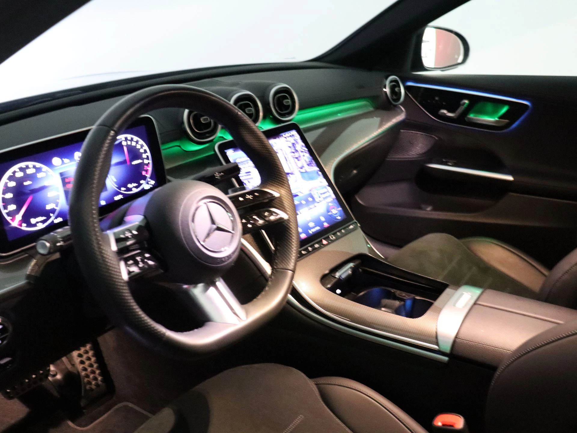 Mercedes-Benz Classe C 300 e AMG Line + TREKHAAK + NIGHTPAKKET + CARPLAY +