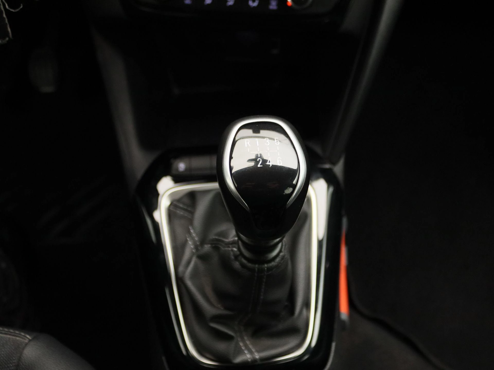 Opel-Corsa-image-10
