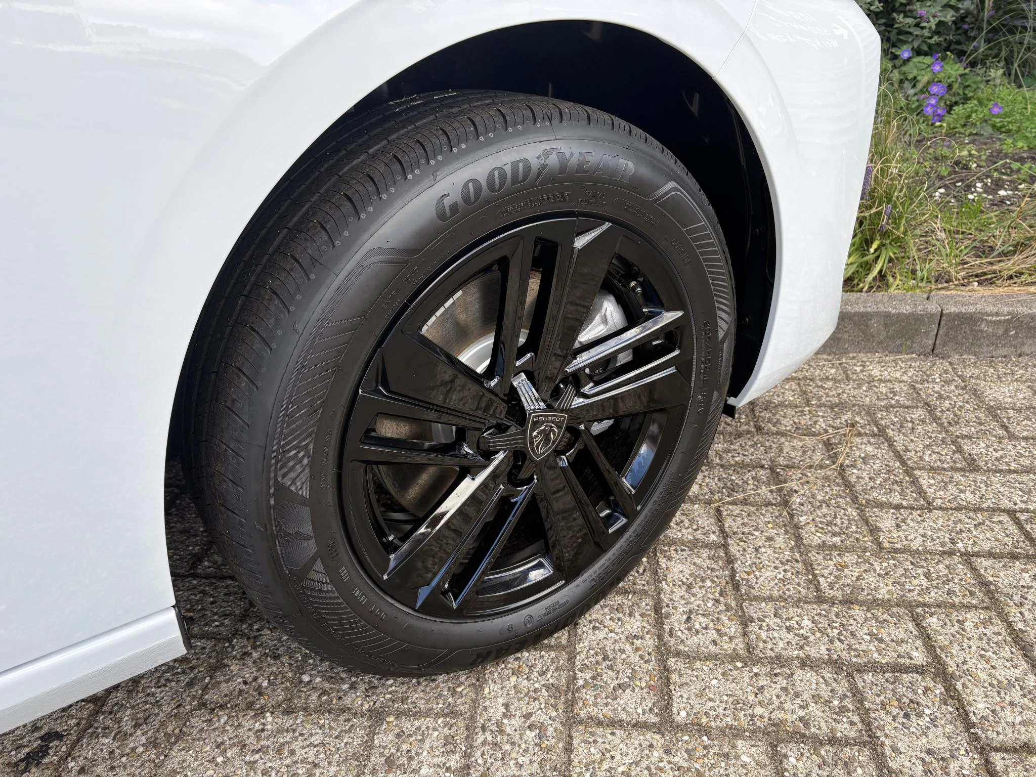Peugeot-308-image-8
