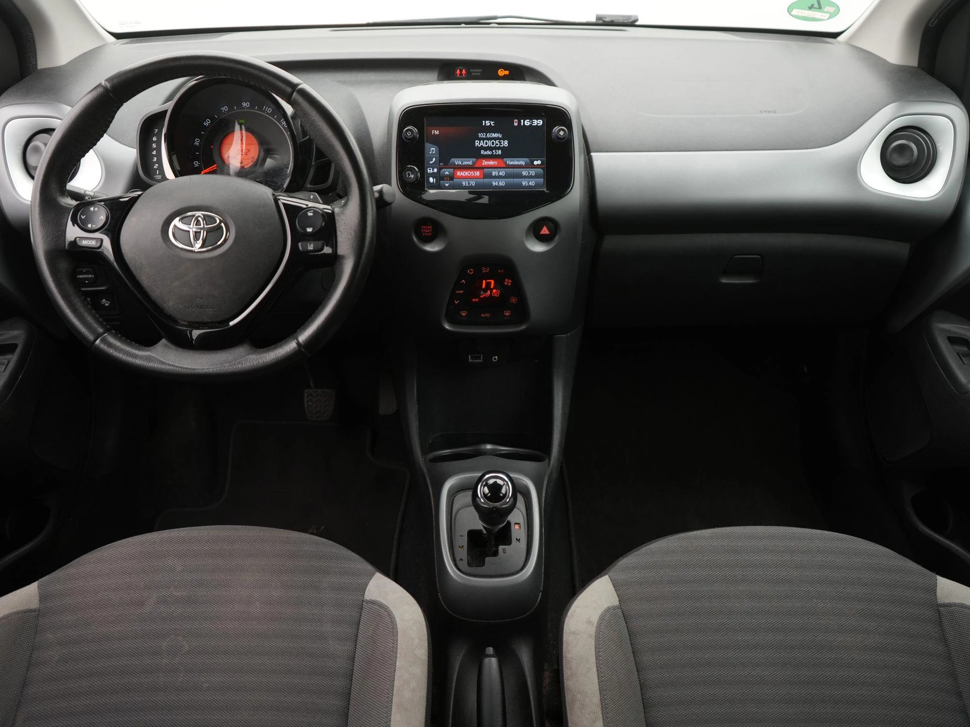 Toyota-Aygo-image-6