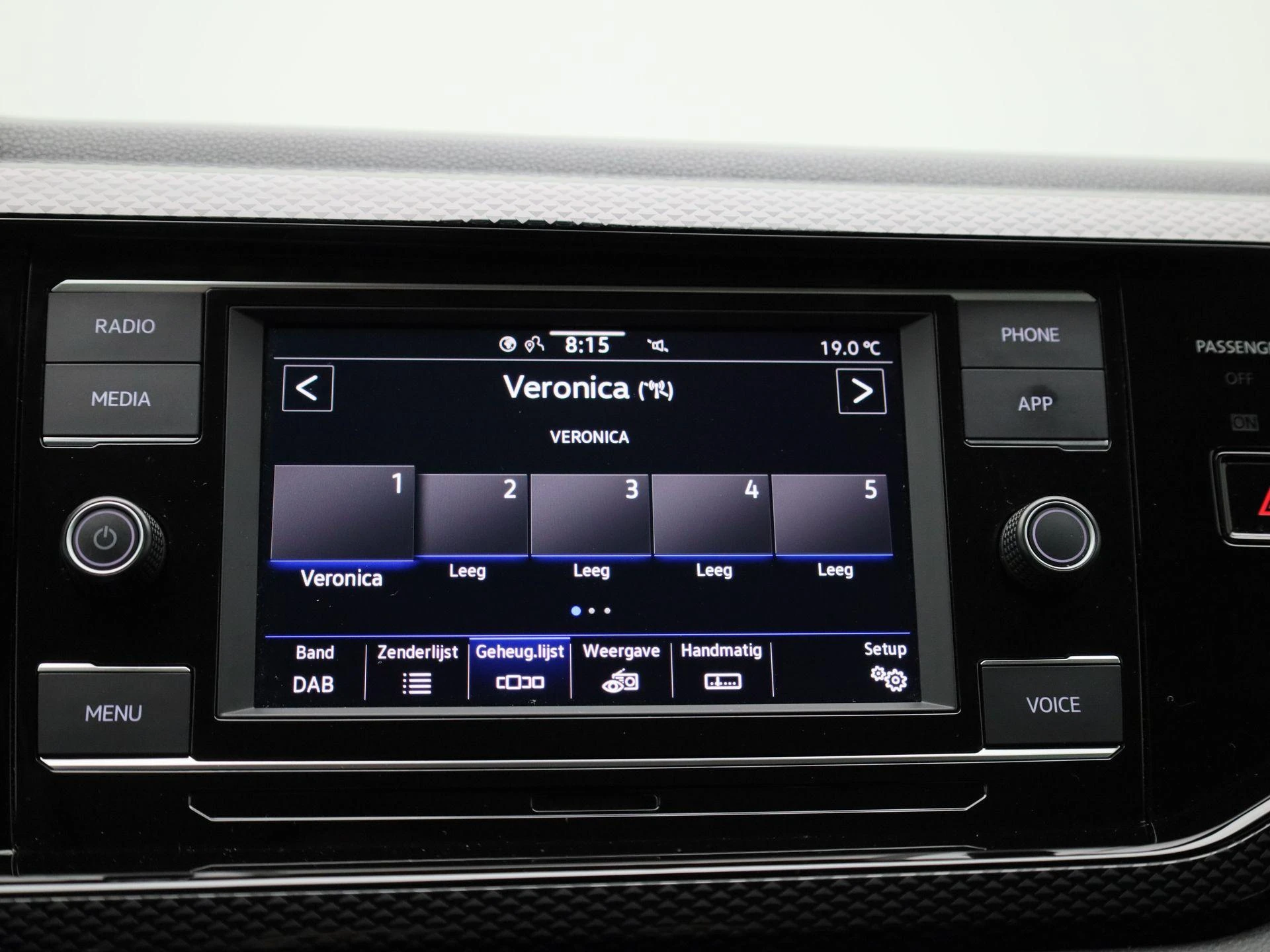 Volkswagen-Taigo-image-13