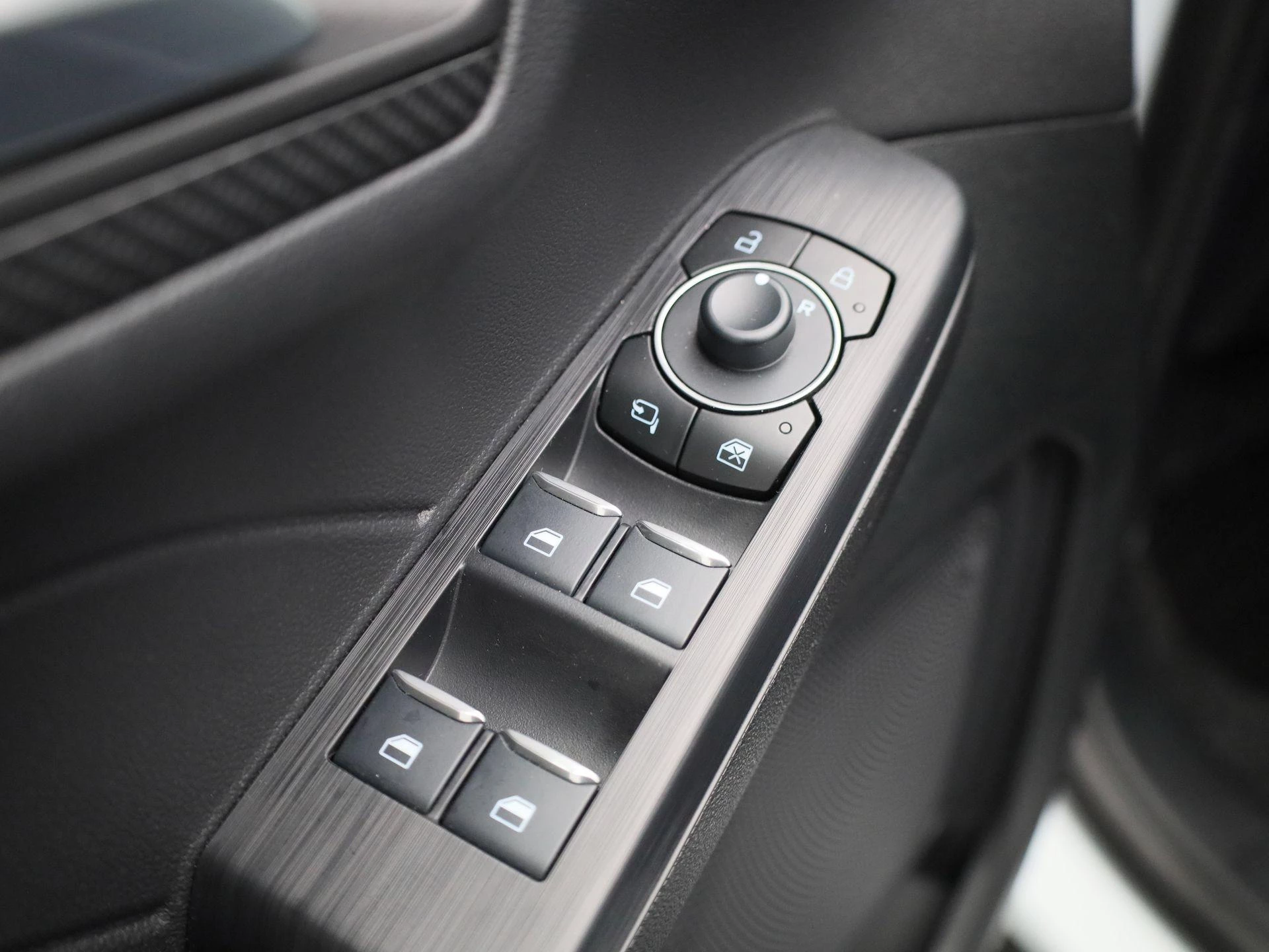 Ford-Kuga-image-33