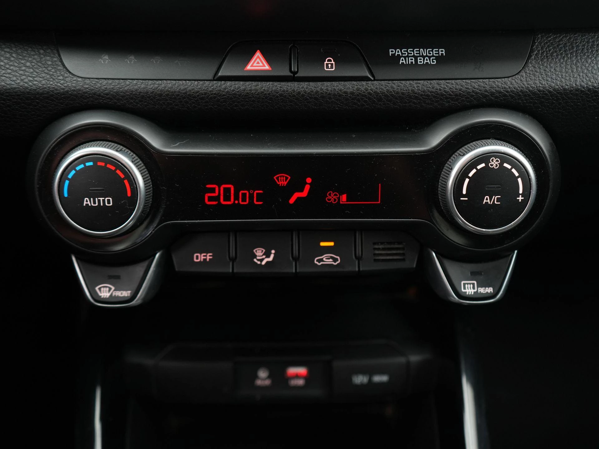 Kia-Stonic-image-14