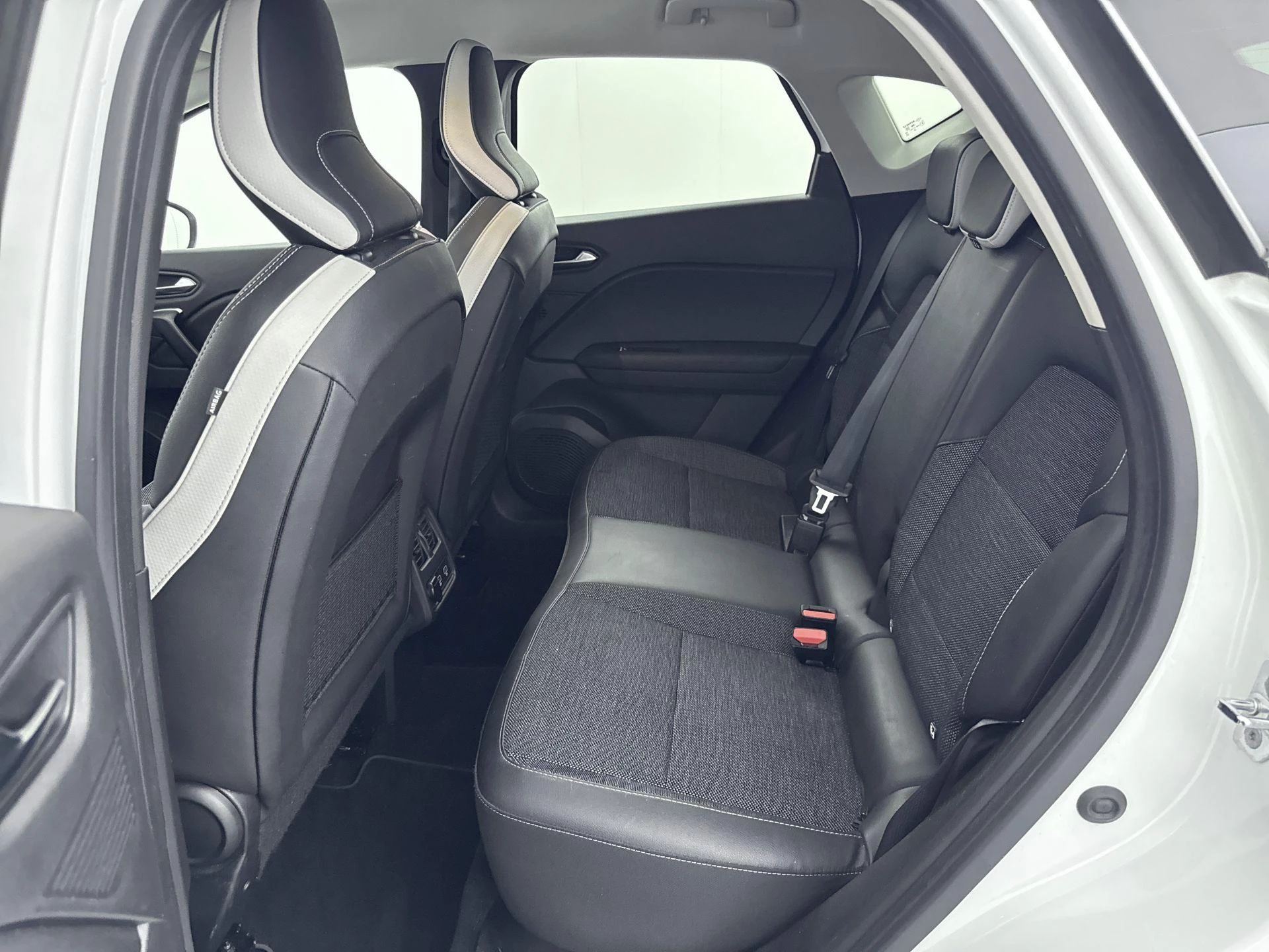 Renault-Captur-image-17
