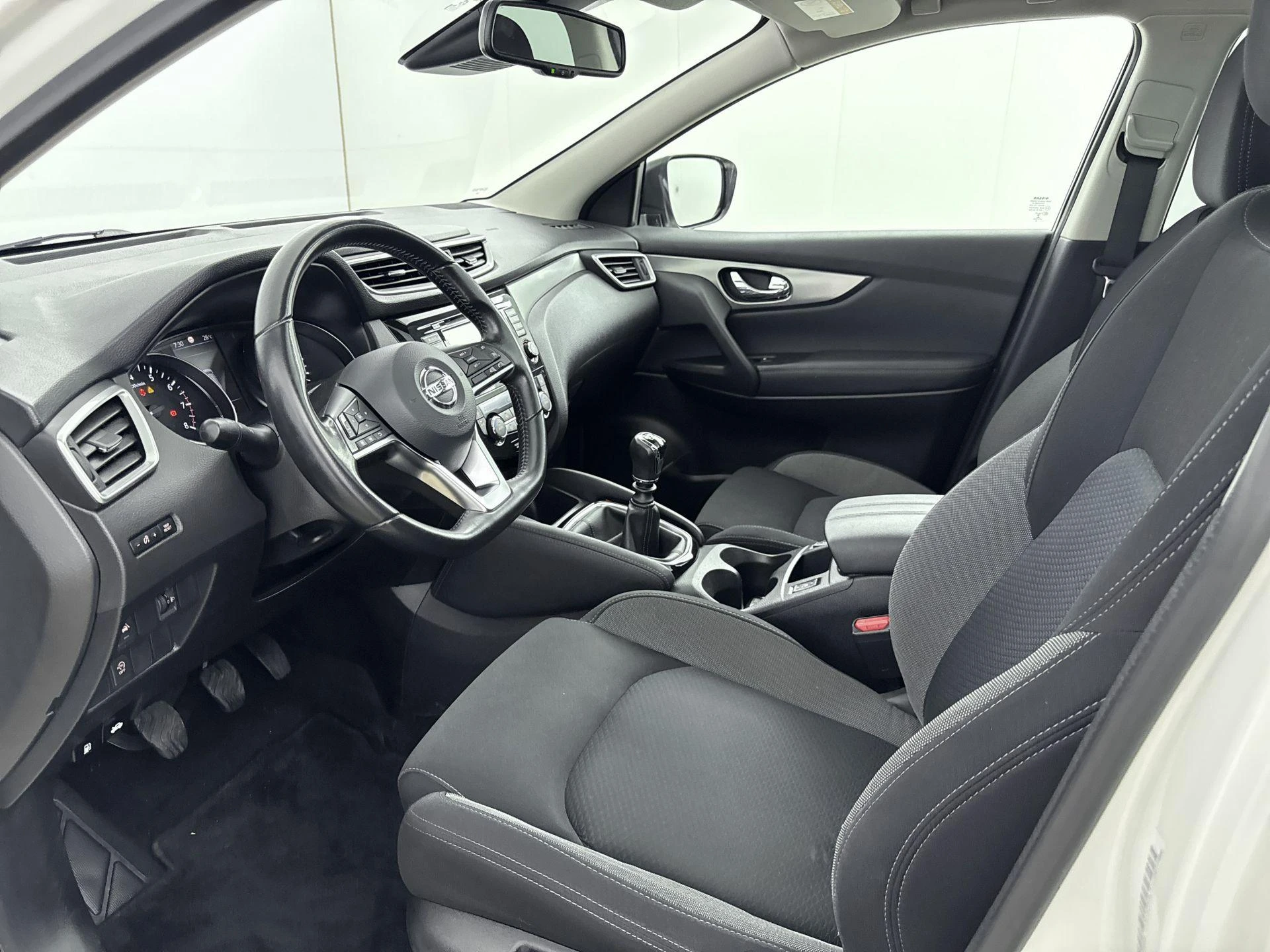Nissan-QASHQAI-image-8