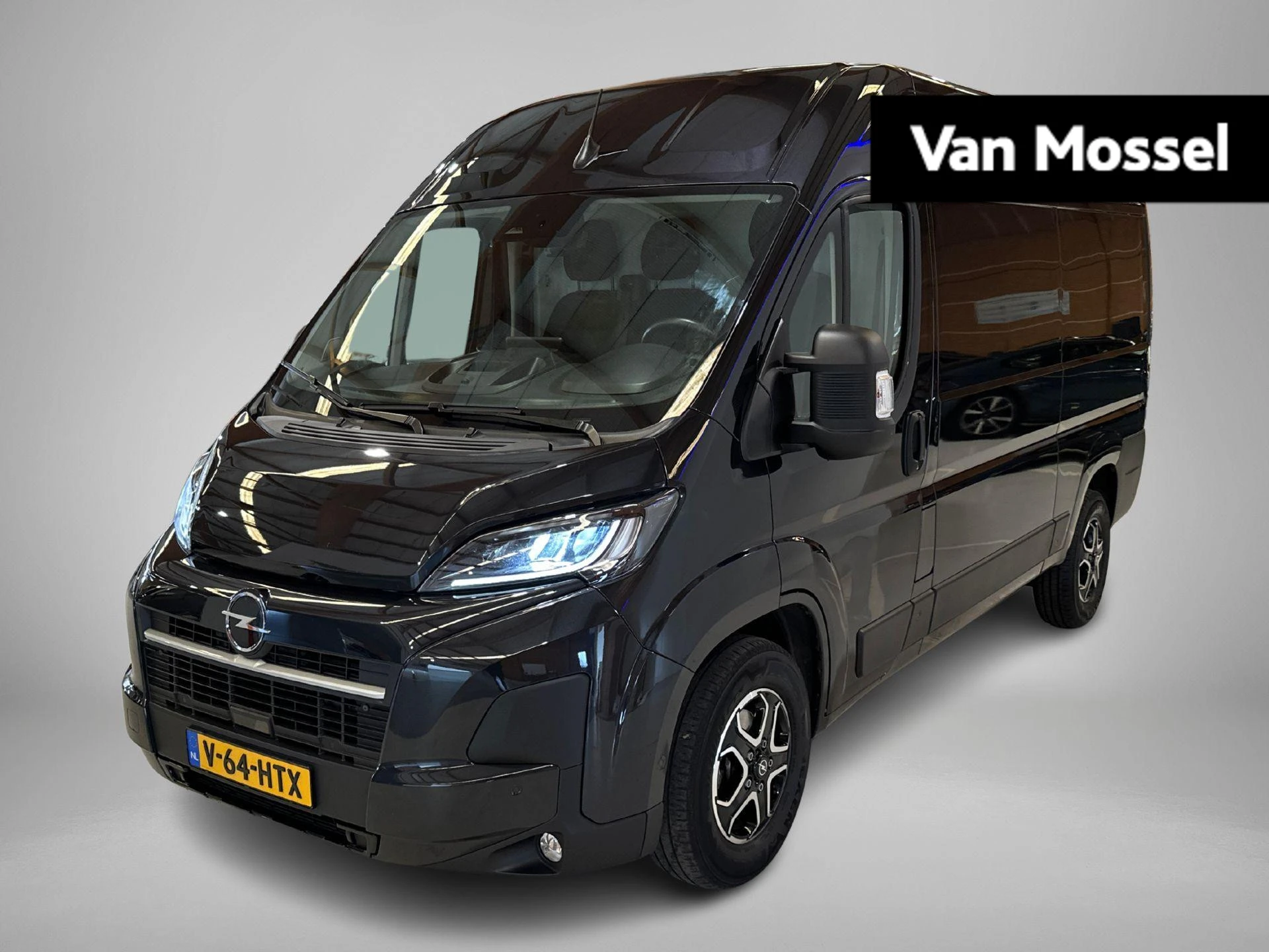 Opel-Movano-image-0