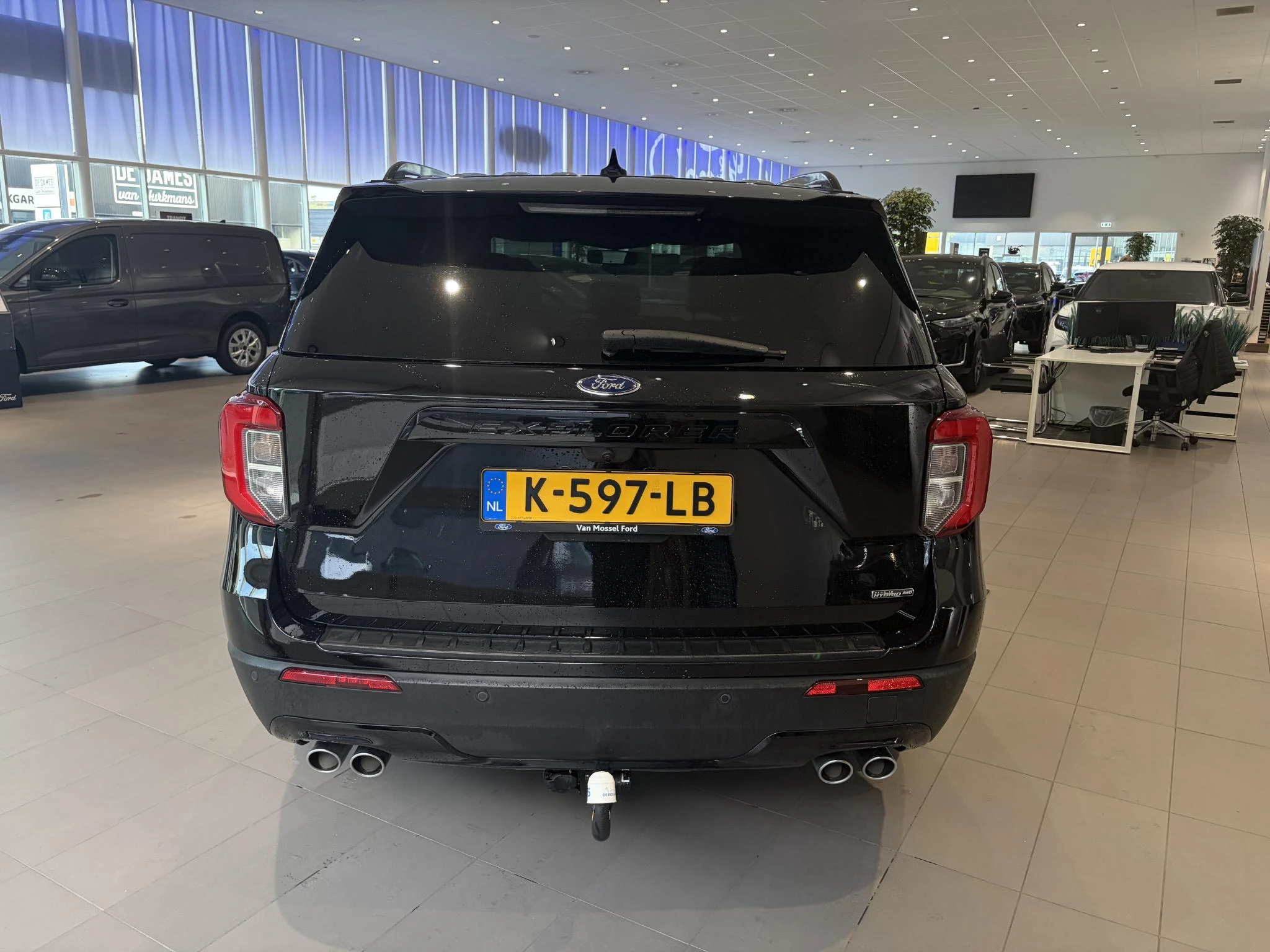 Ford-Explorer-image-3