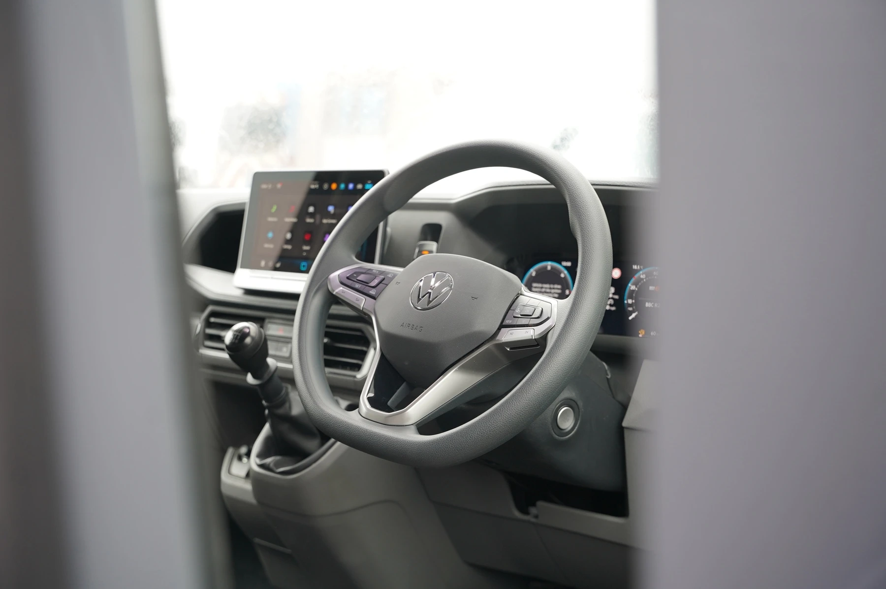 Volkswagen-Crafter-image-17