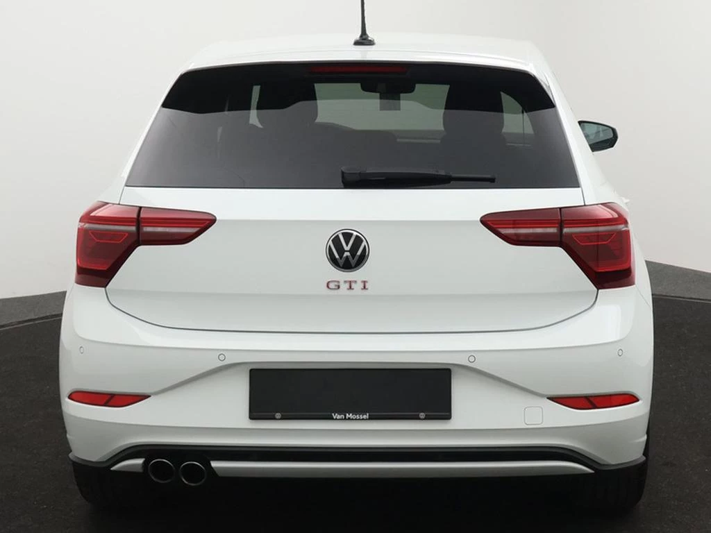 Volkswagen-Polo-image-3