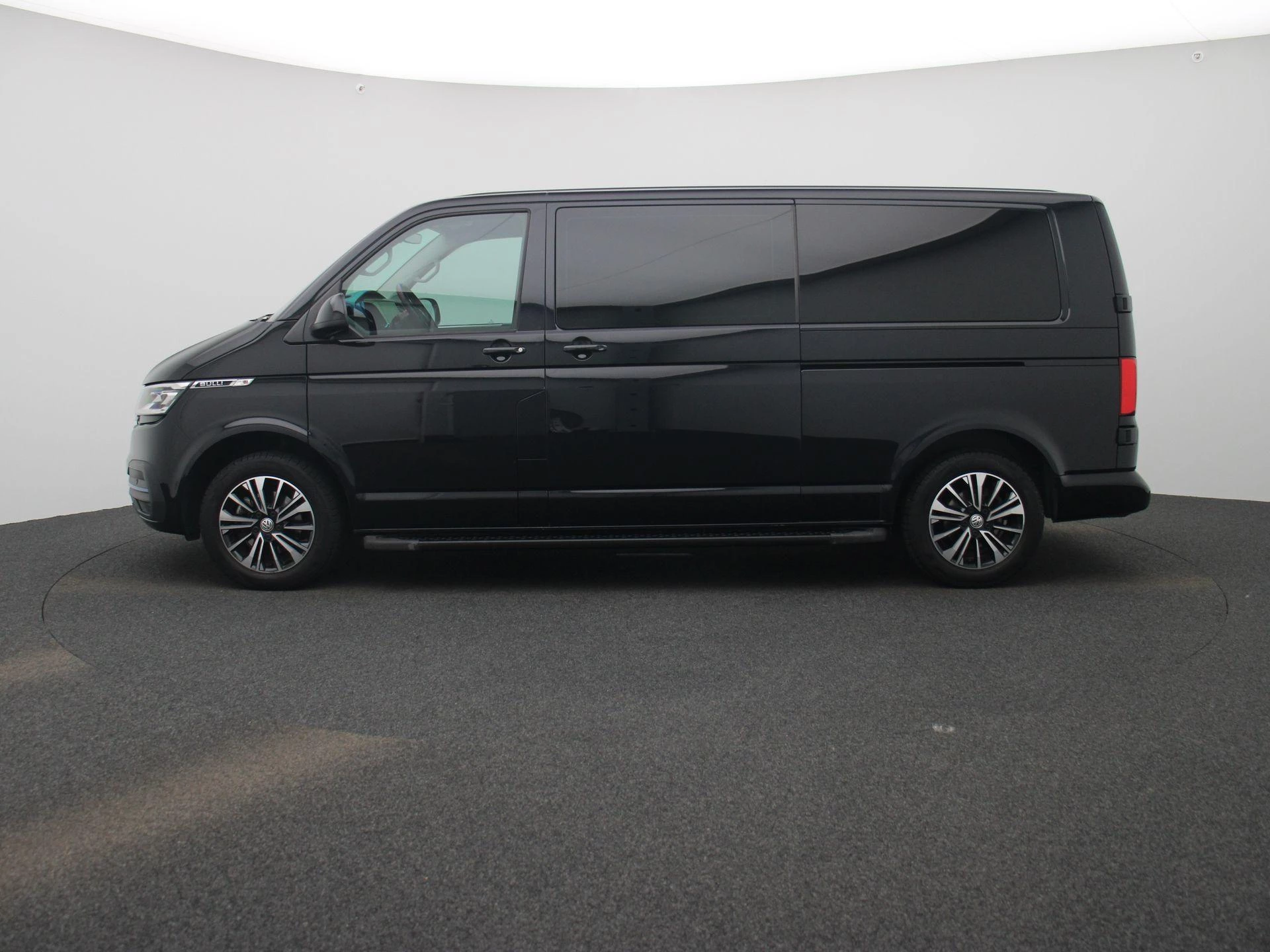 Volkswagen Transporter 2.0 TDI L2H1 Bulli 150PK