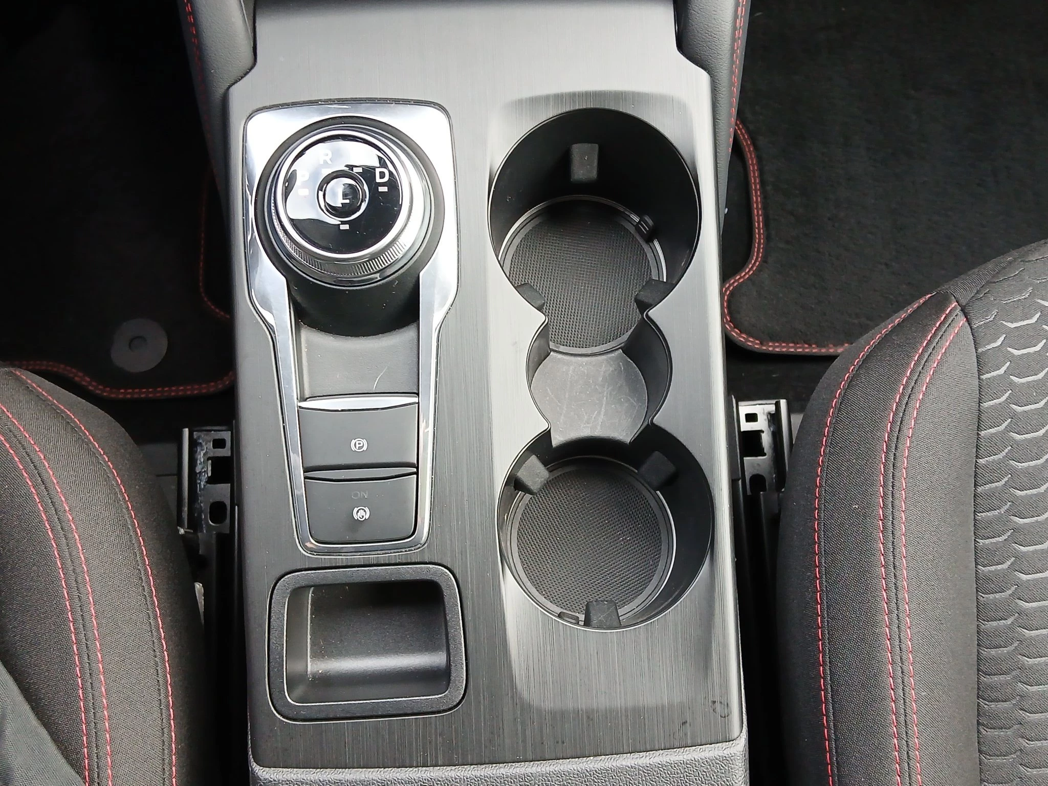 Ford Kuga ST-Line Plug-in*LED-MATRIX*KAM*NAVI*WINTER-PKT.