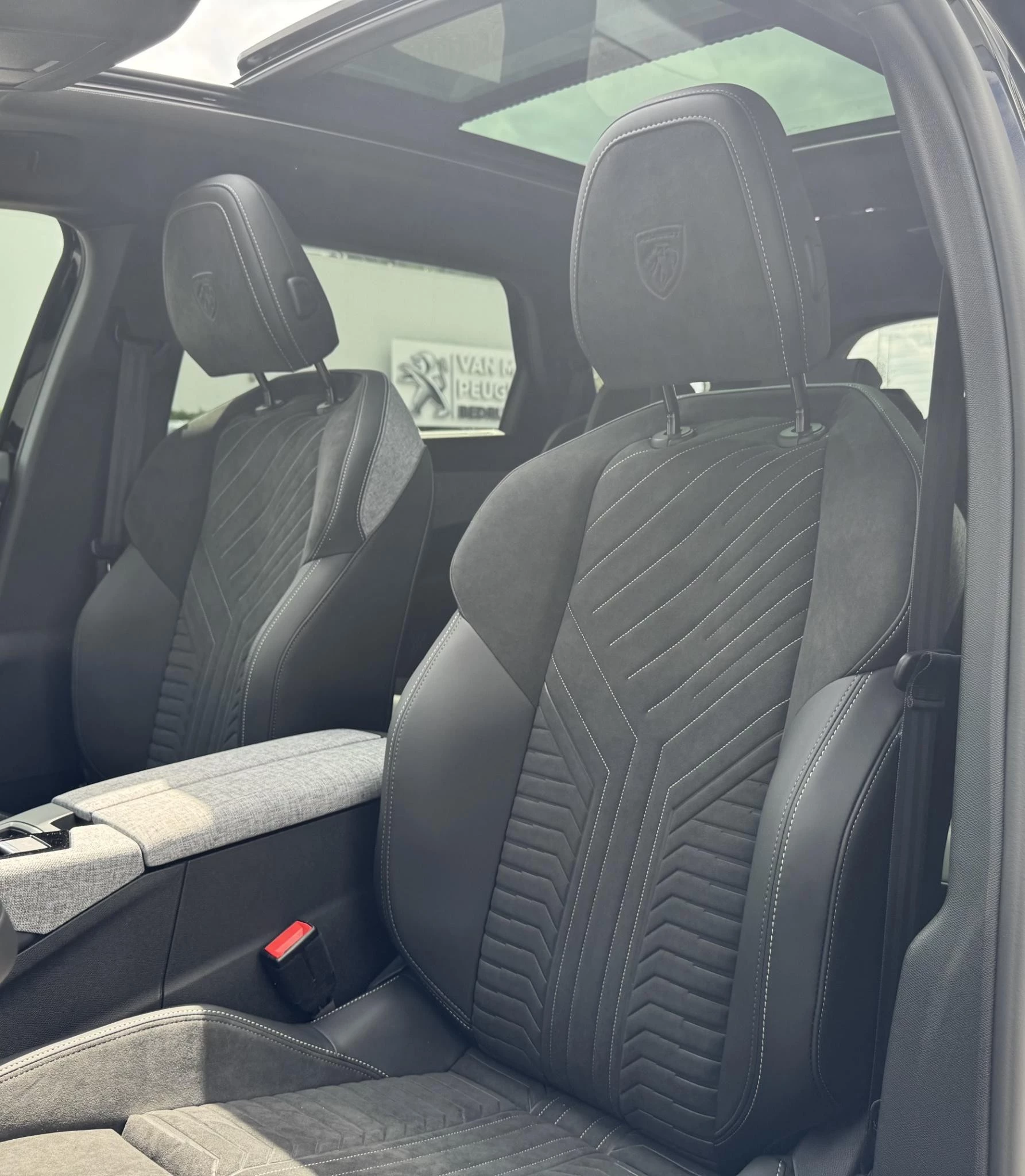 Peugeot e-5008 GT Avantage 73 kWh