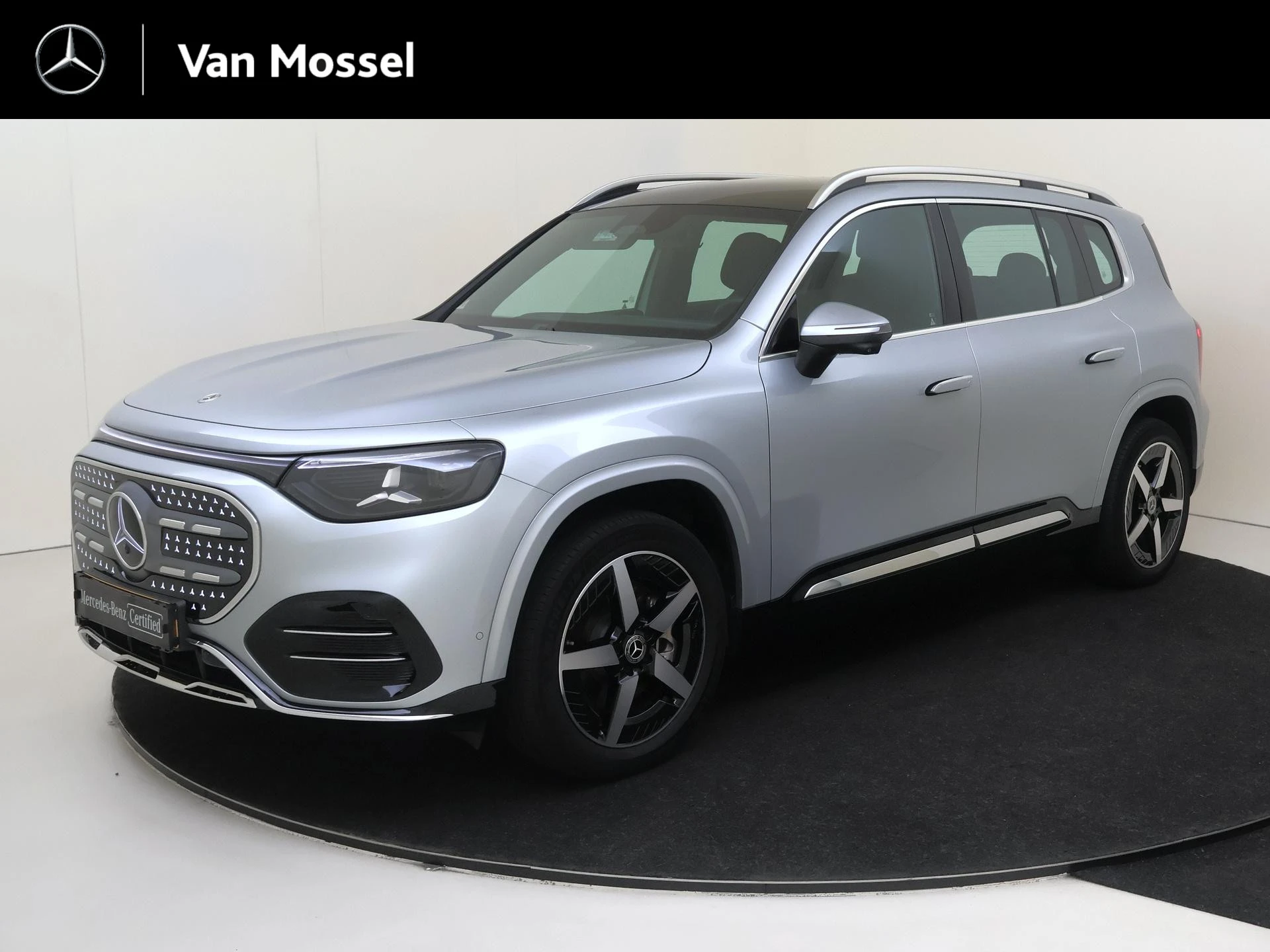 Mercedes-Benz-GLB-image-0