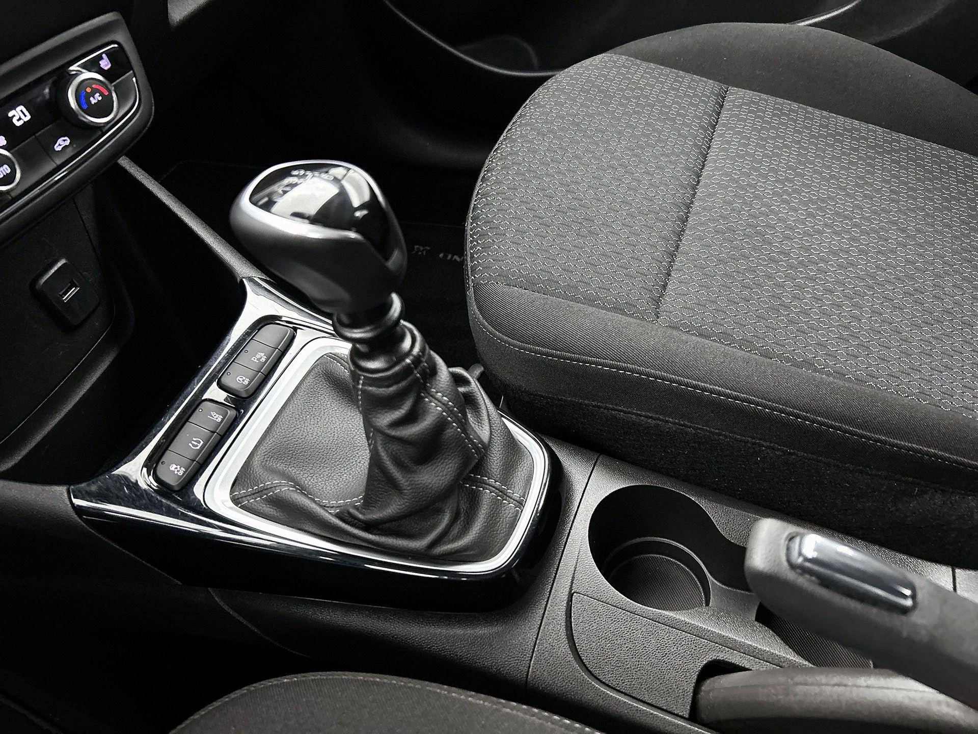 Opel-Crossland X-image-29