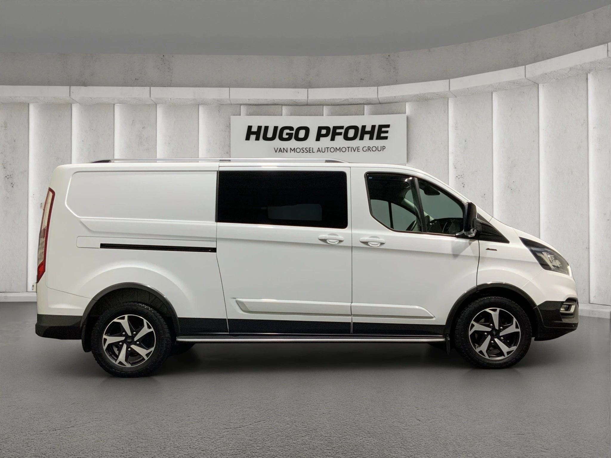 Ford-Transit Custom-image-5