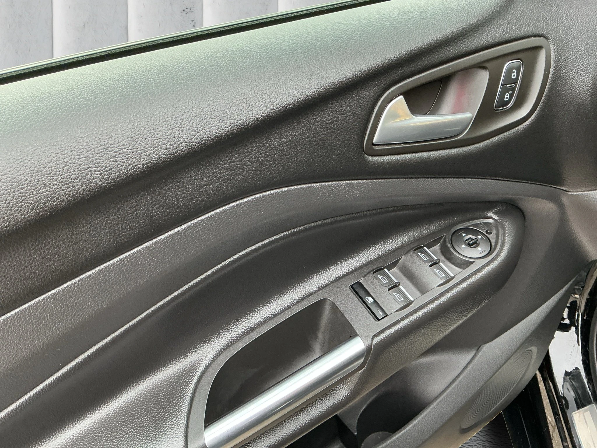 Ford-Kuga-image-16