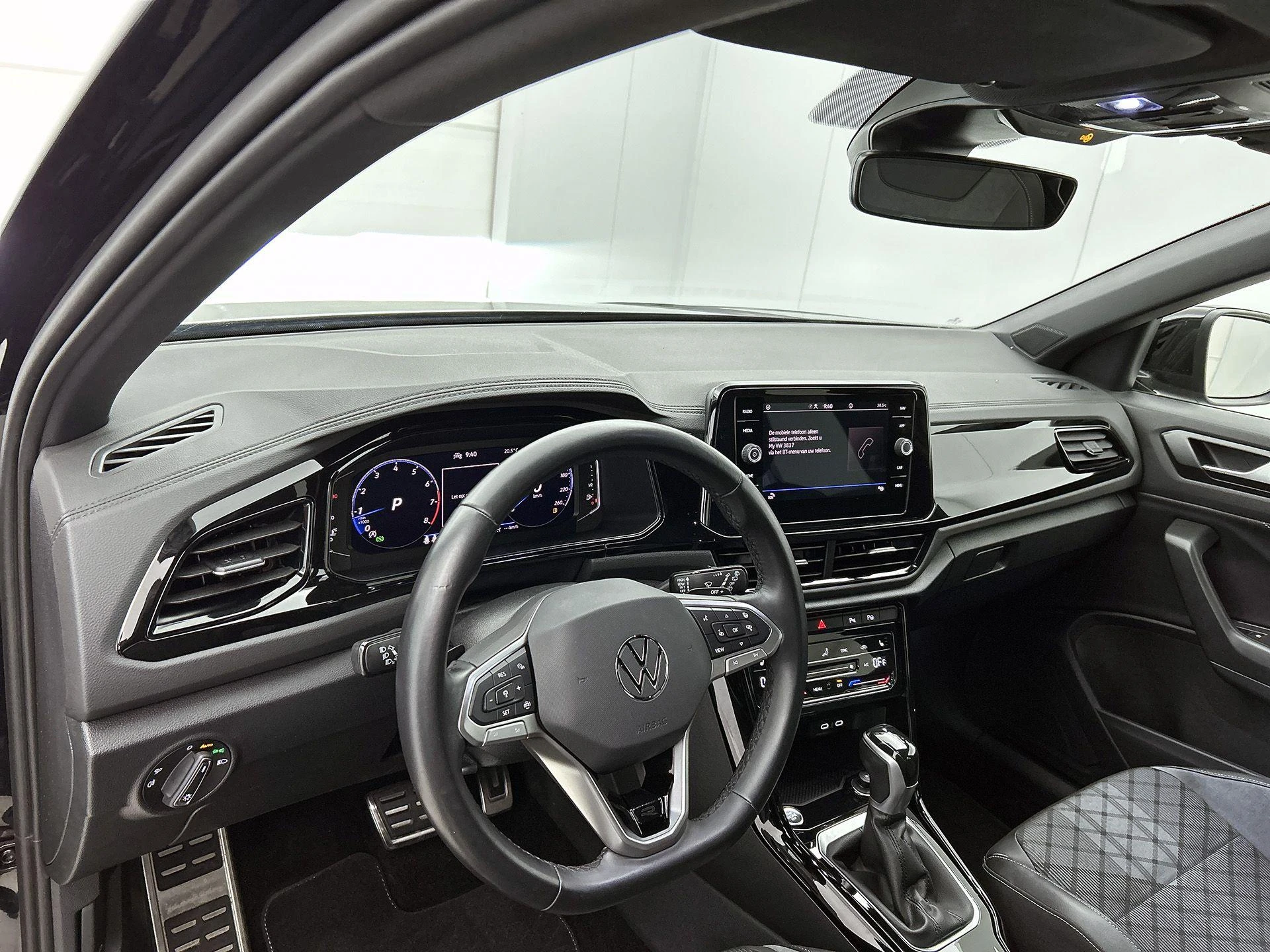 Volkswagen T-Roc 1.5 TSI R-Line Business | 150 PK |