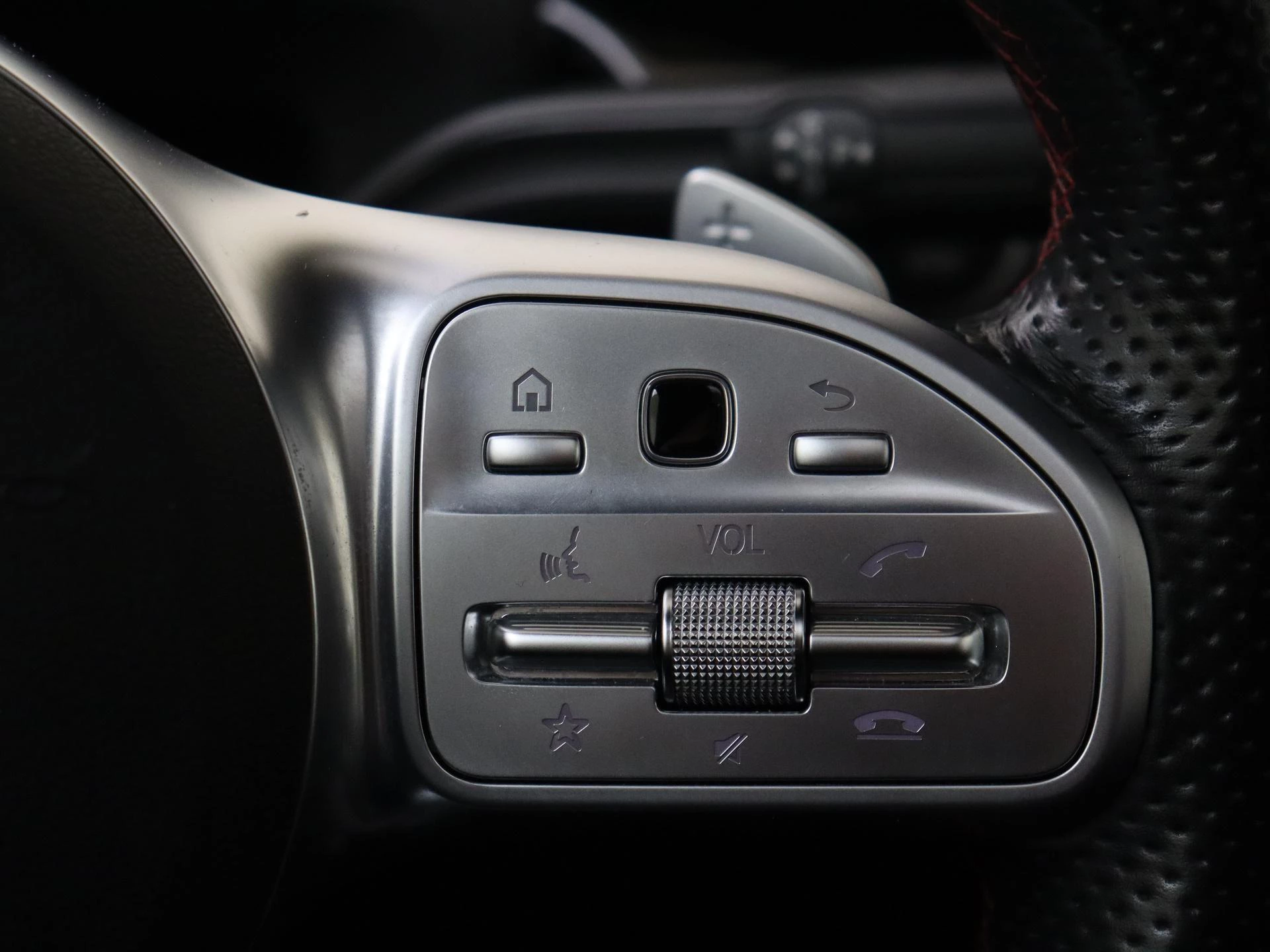 Mercedes-Benz A-Klasse 180 Business Solution AMG