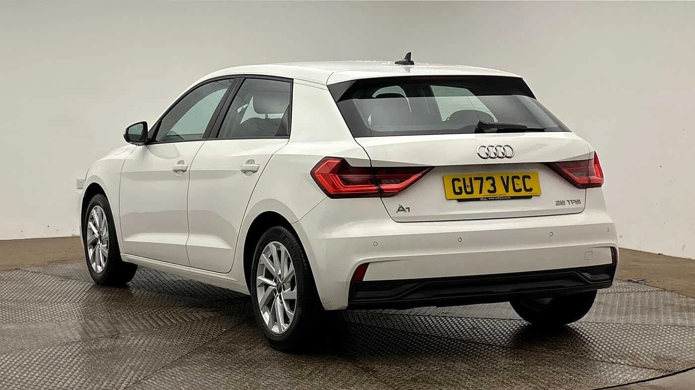 Audi-A1 Sportback-image-2