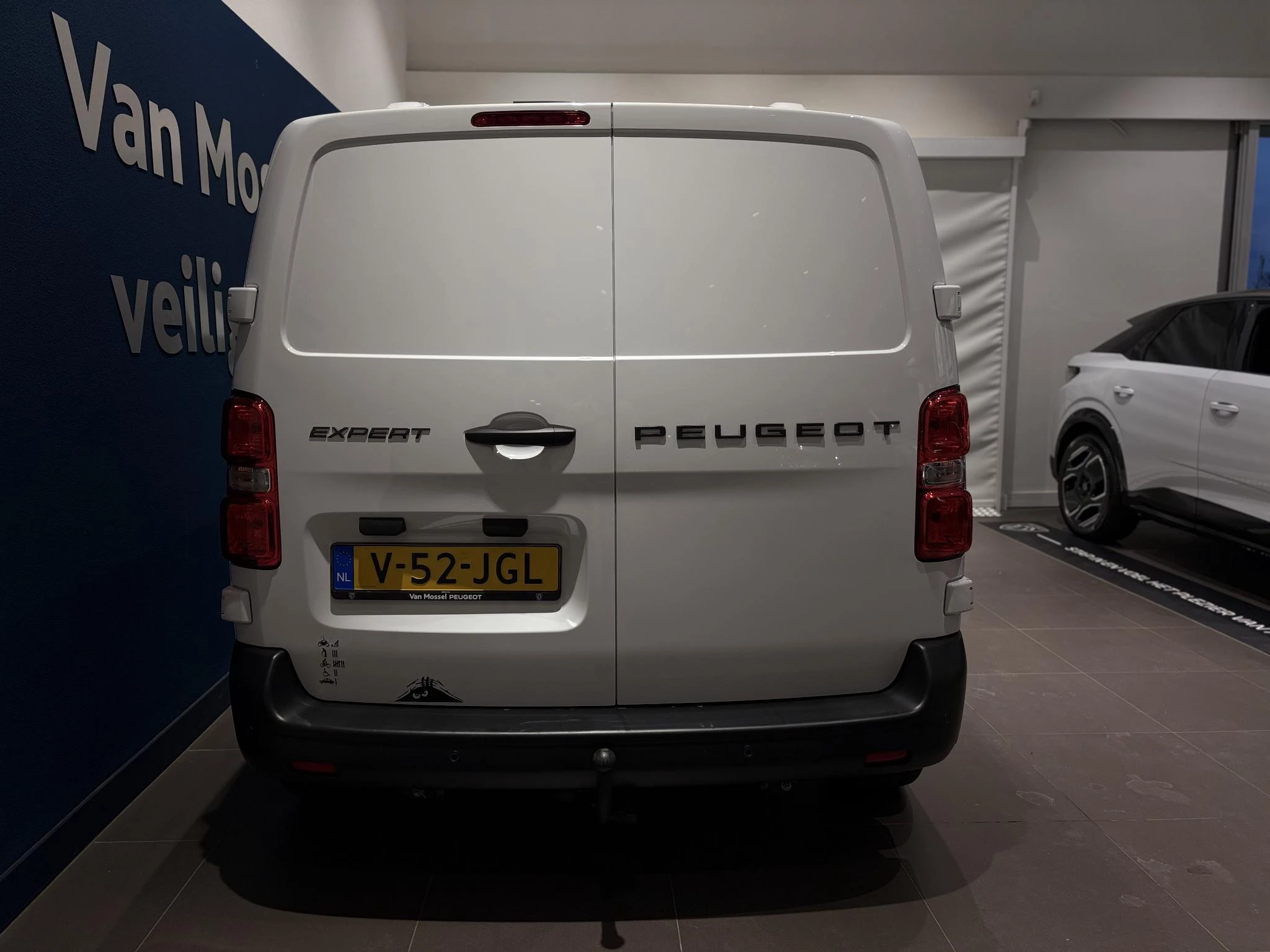 Peugeot-Expert-image-20