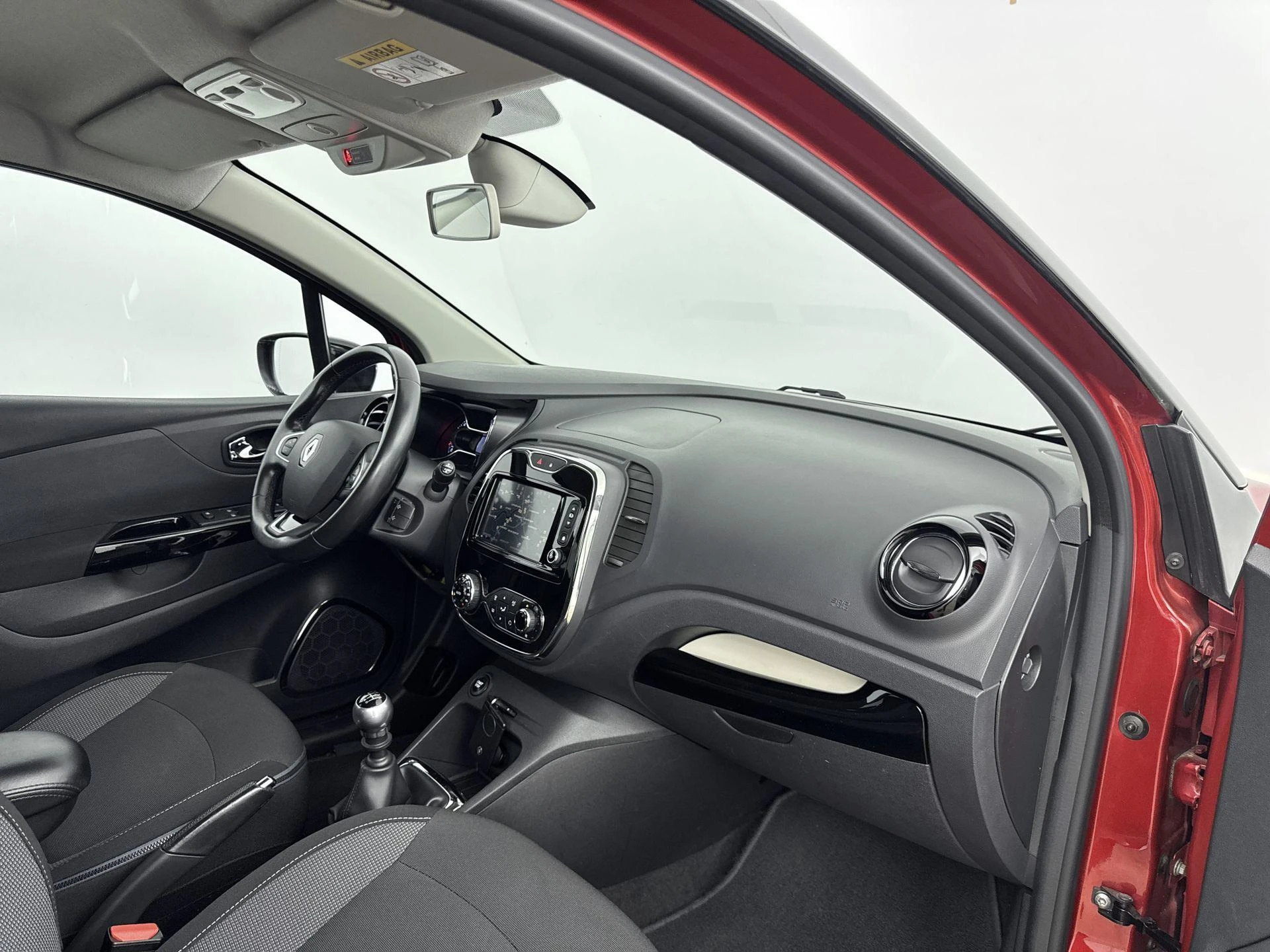 Renault-Captur-image-17