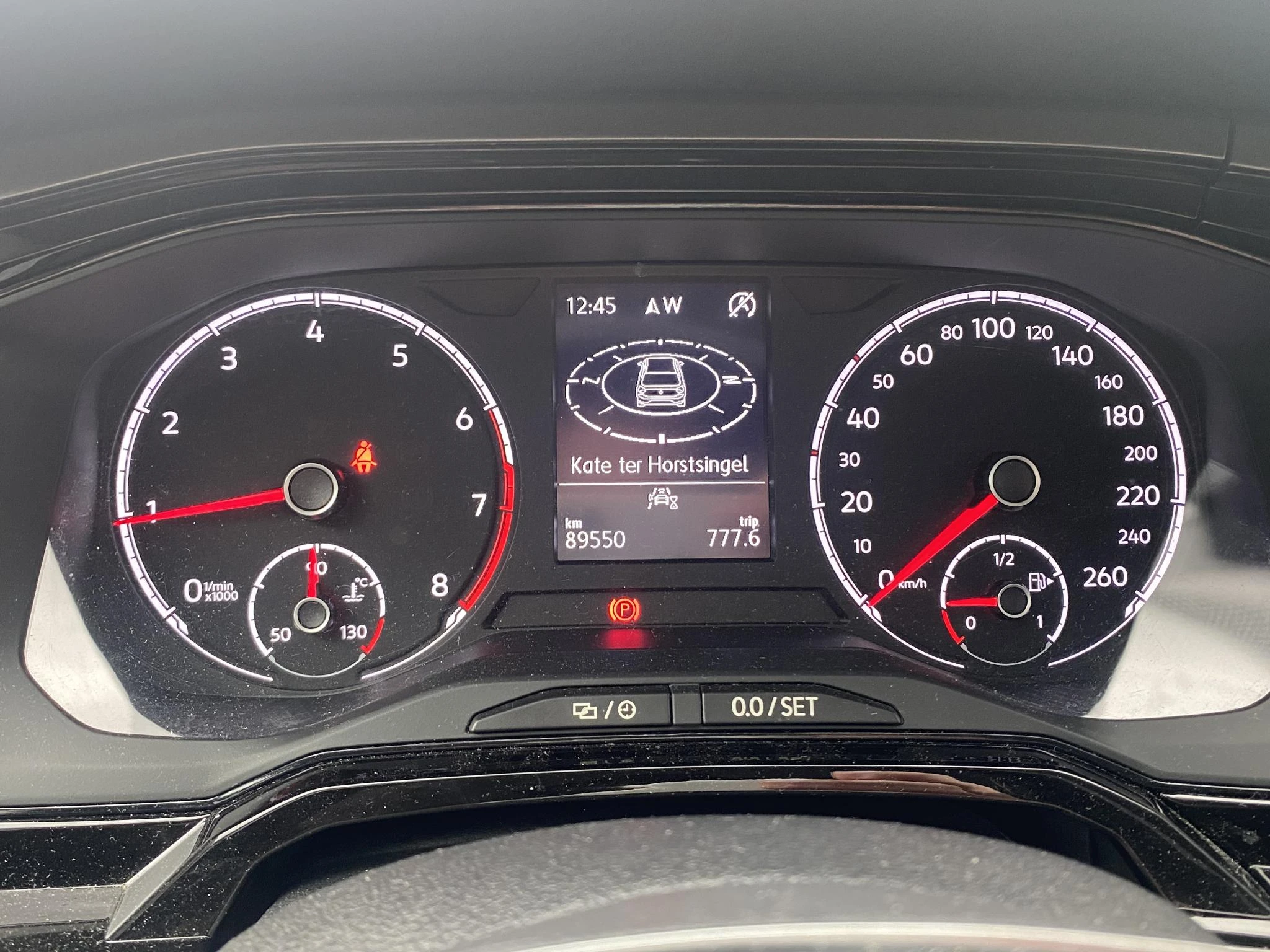 Volkswagen-Polo-image-6