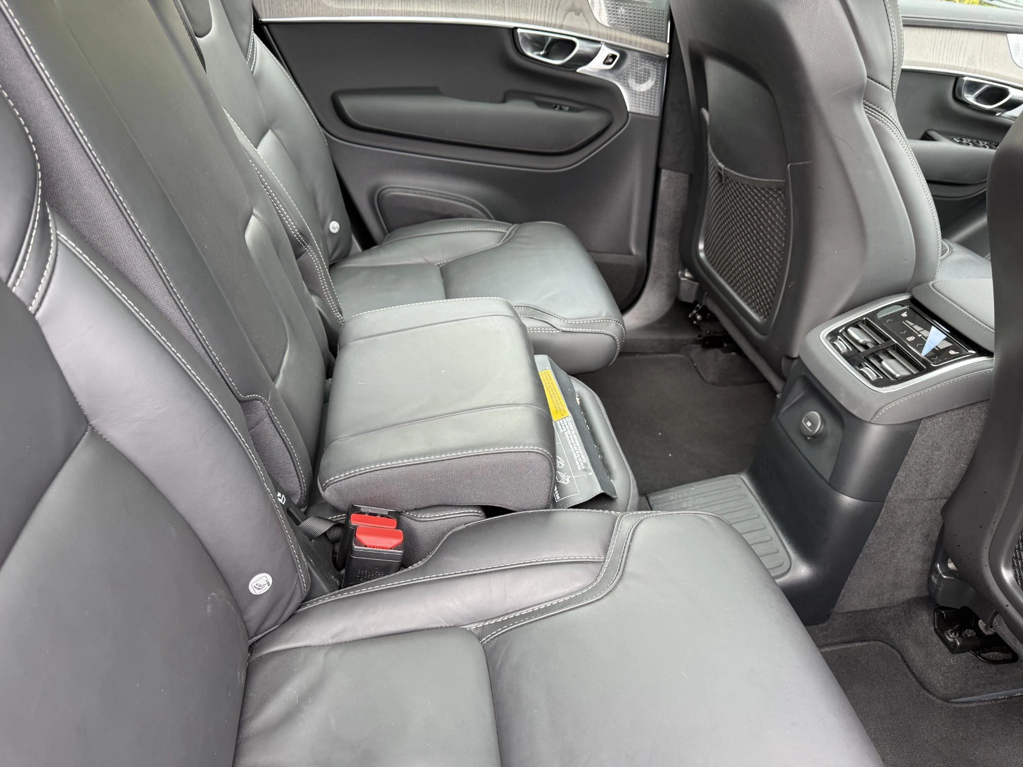 Volvo XC90 T8 Plug-in hybrid AWD Ultra Dark