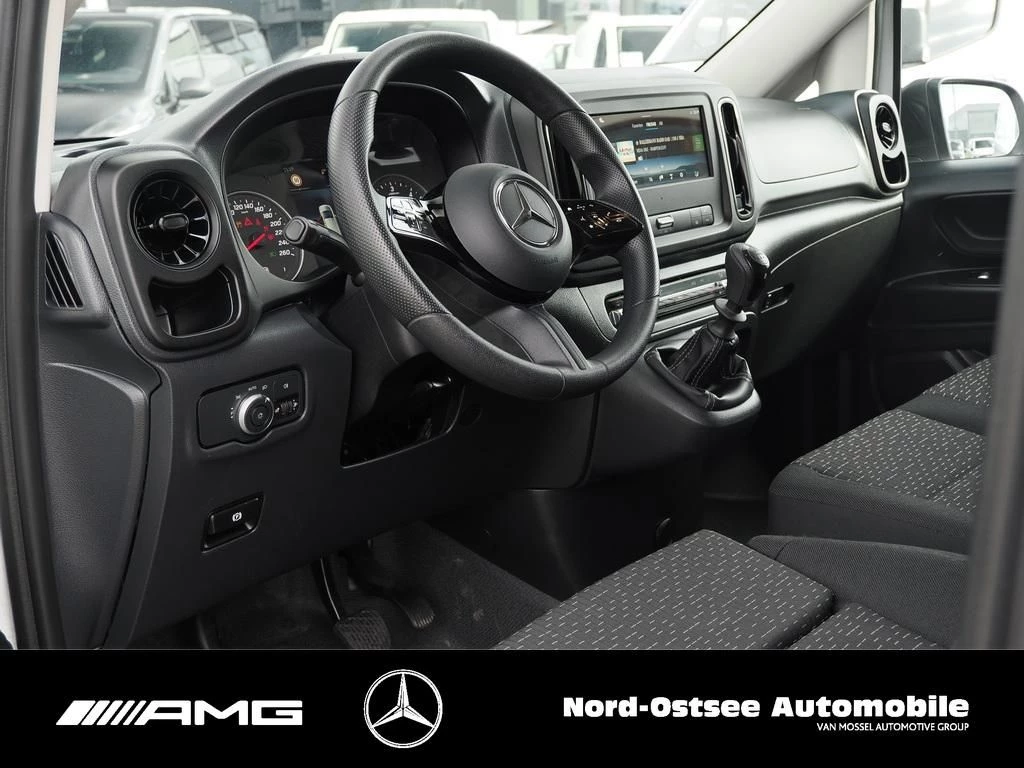 Mercedes-Benz-Vito-image-5