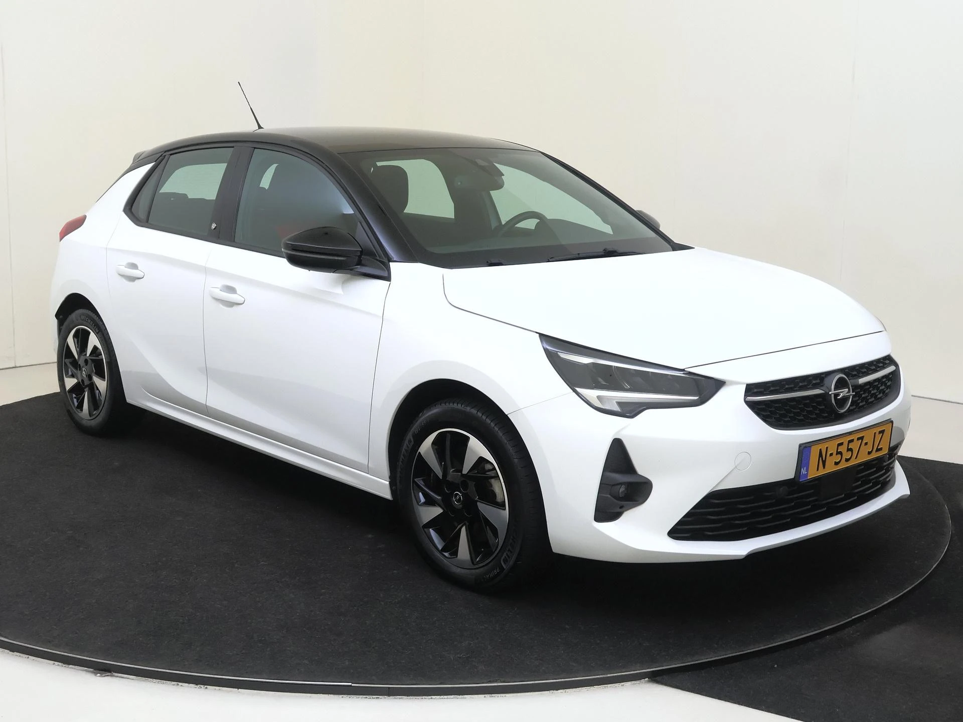 Opel-Corsa-e-image-1