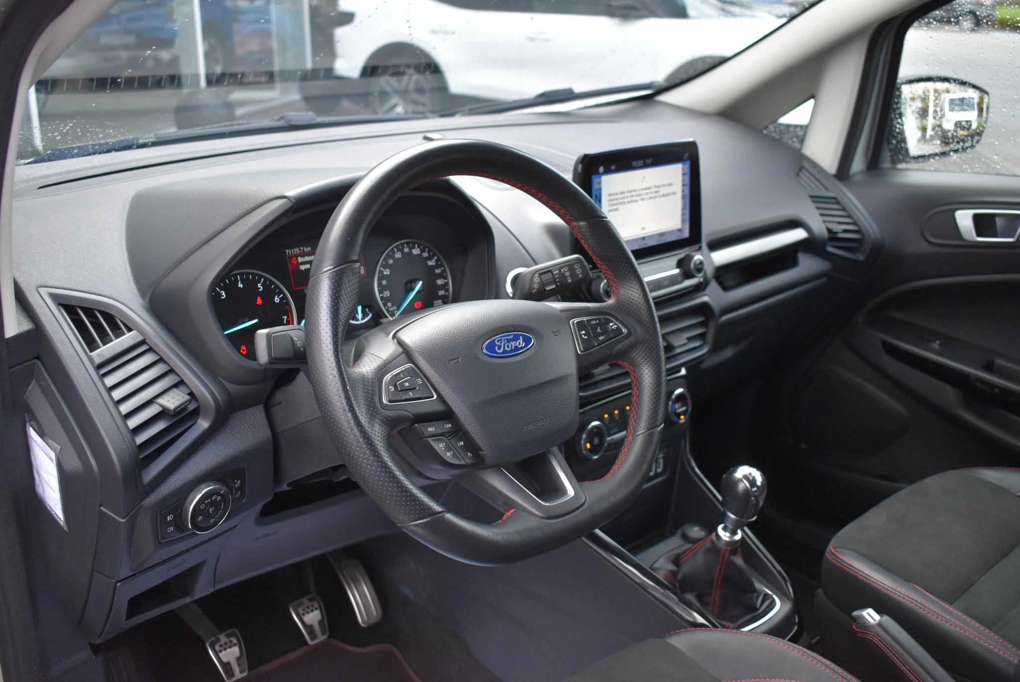 Ford-EcoSport-image-35