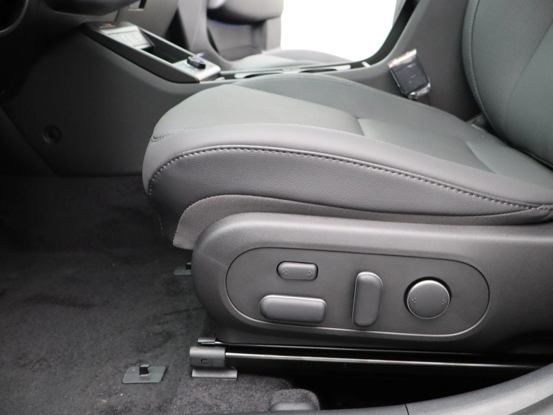 Hyundai Kona 1.6 GDI HEV Premium Sky